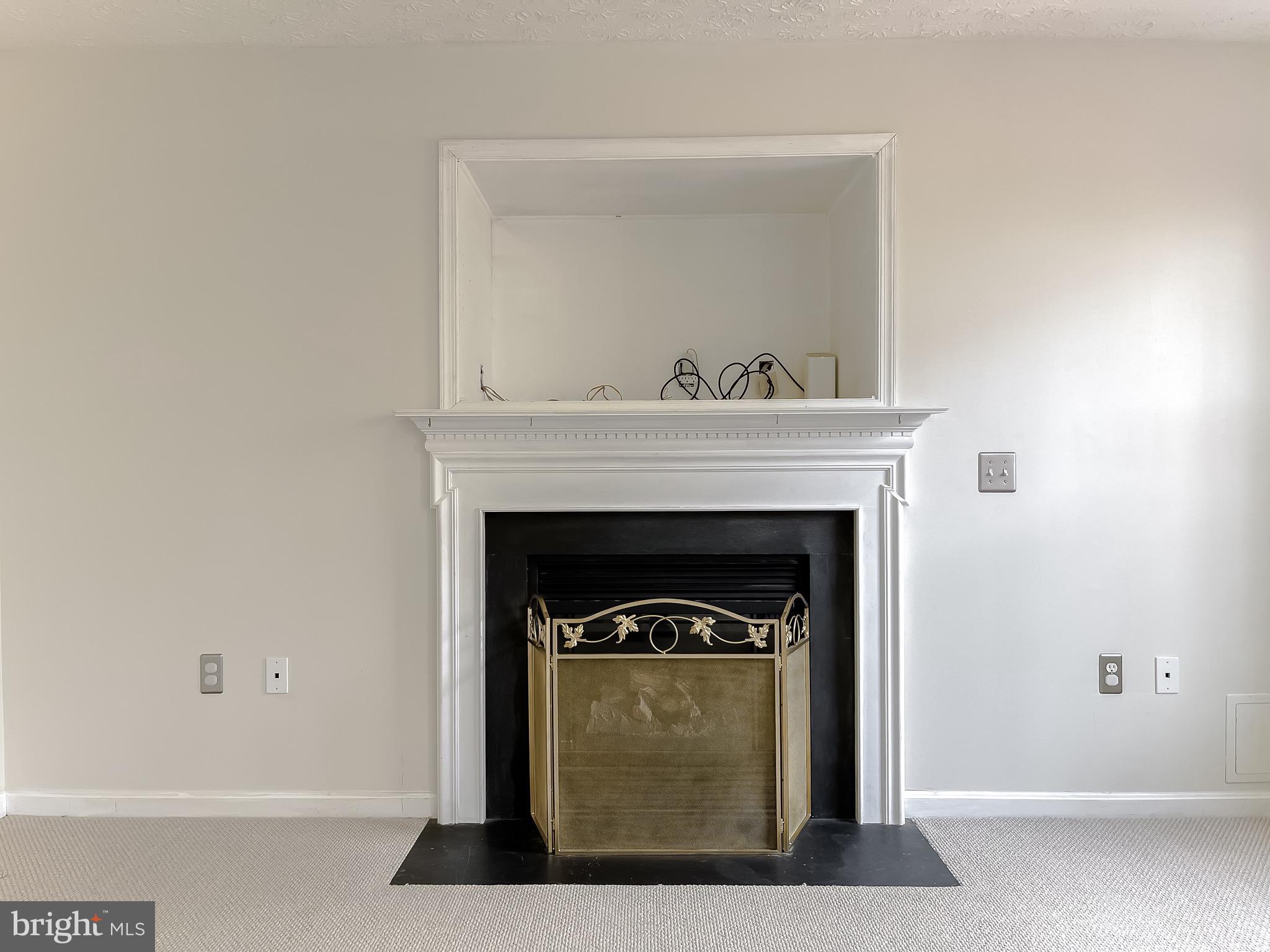 CAMDEN ESTATES - Residential