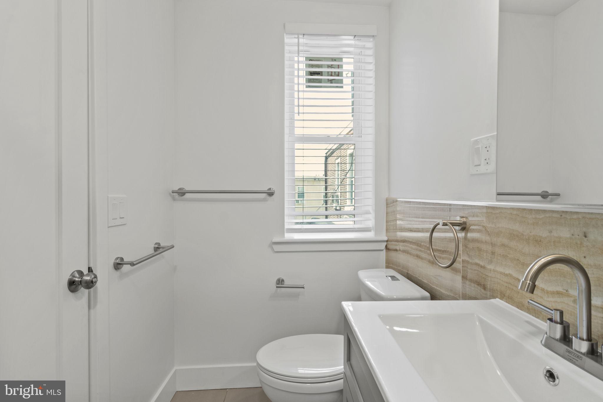 PHILADELPHIA (SOUTH) - Residential Lease