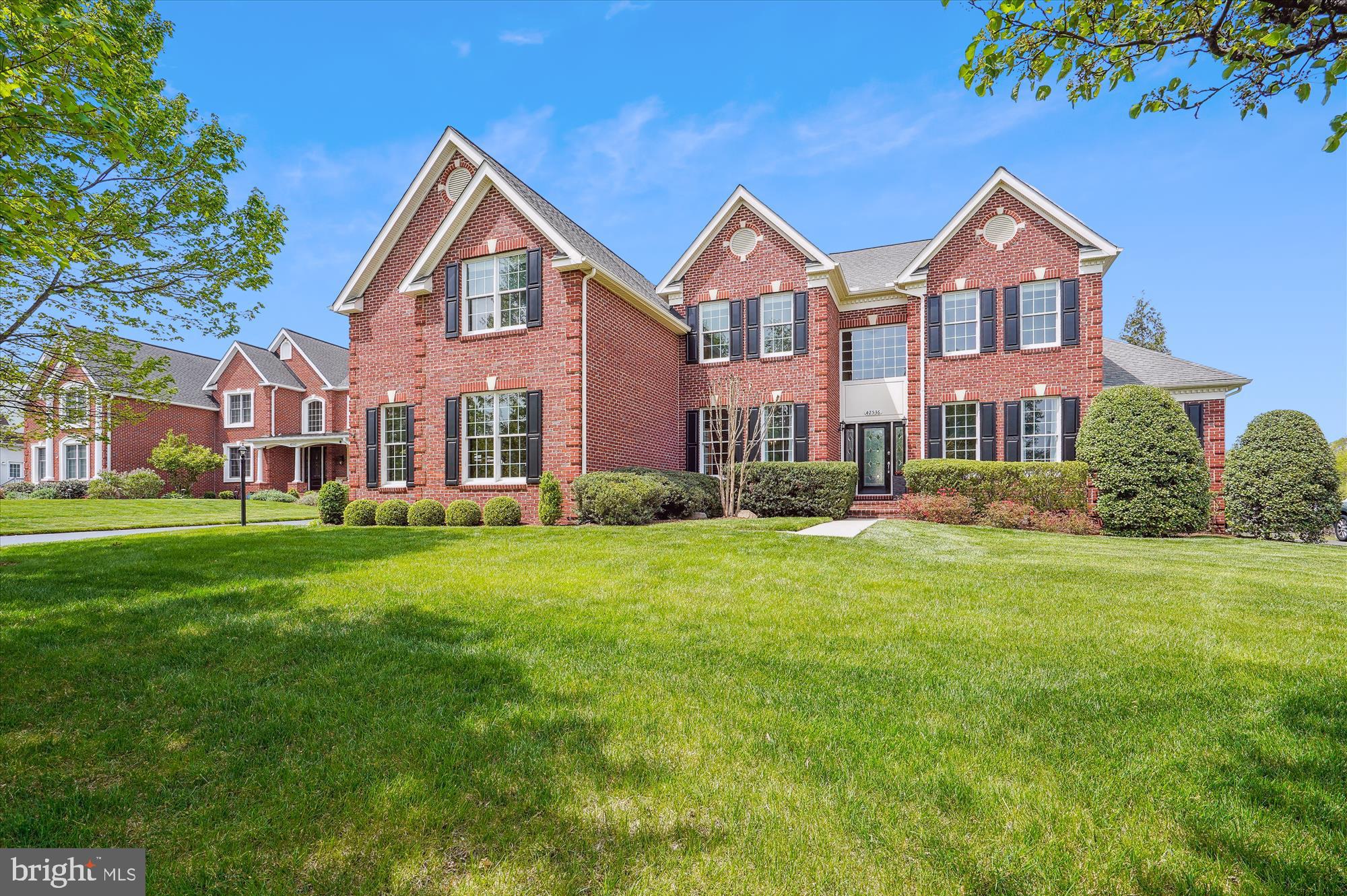 SOUTH RIDING - Residential
