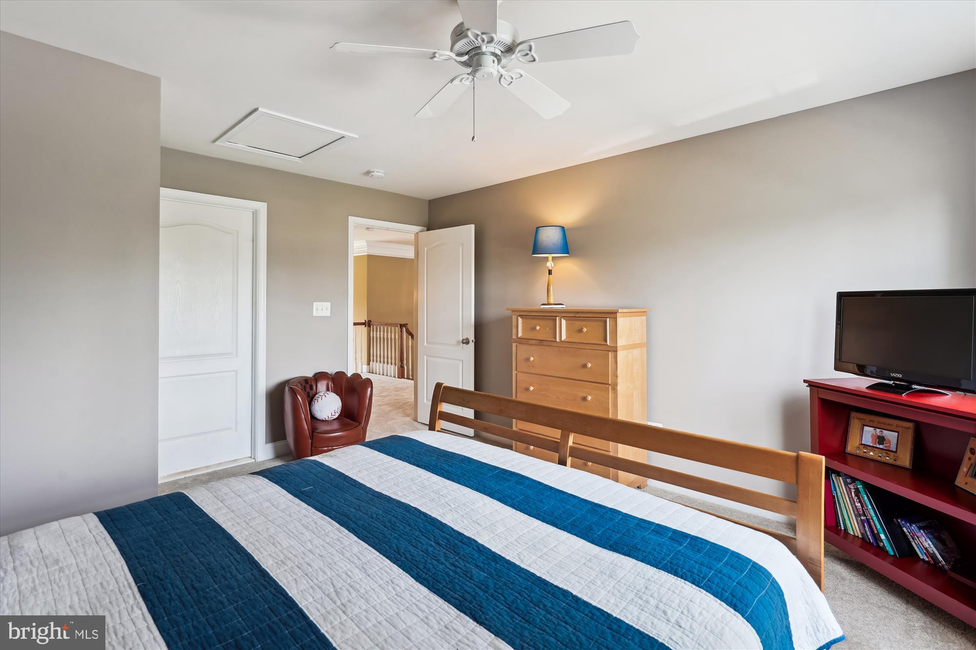 SOUTH RIDING - Residential