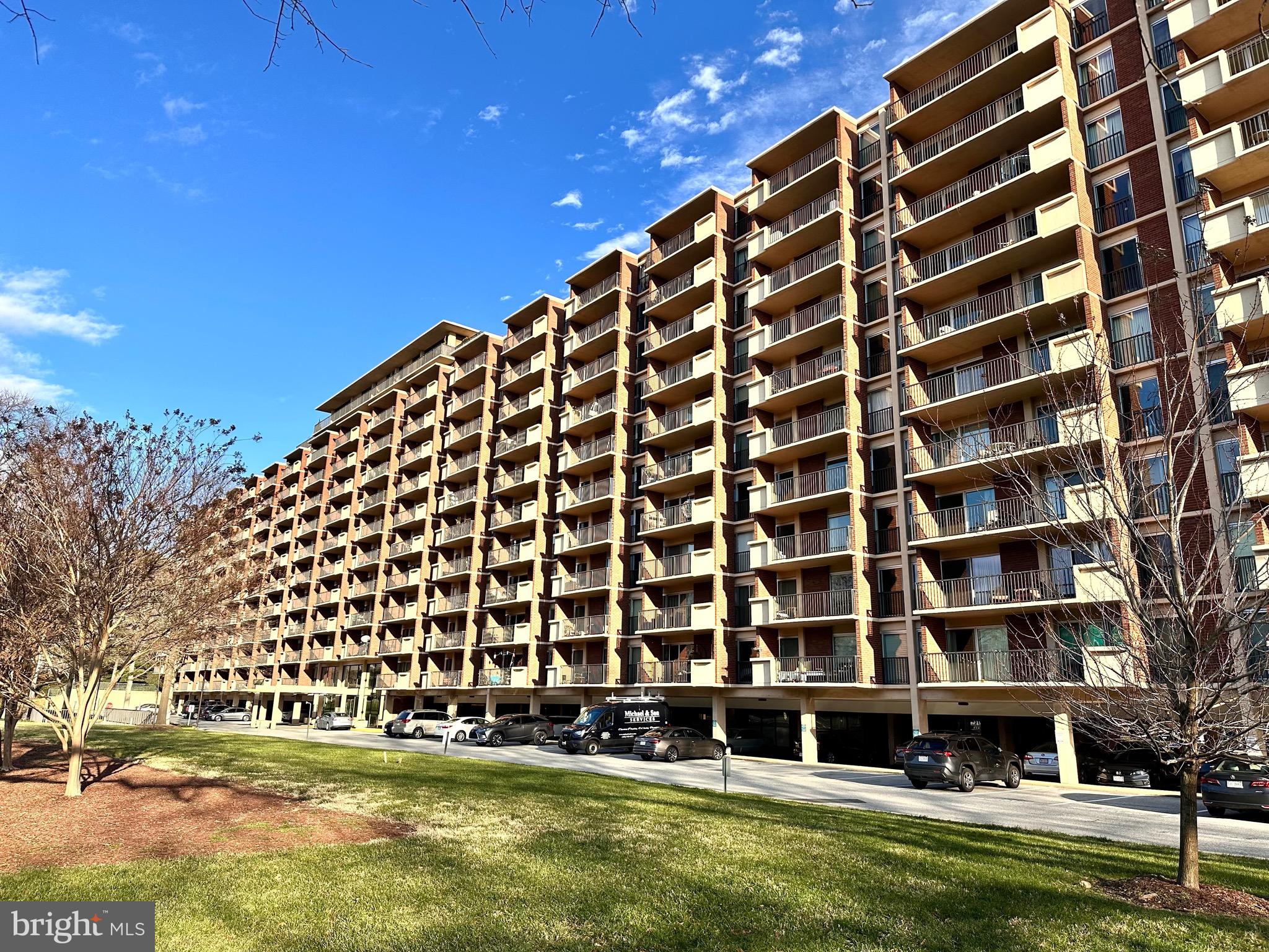 HORIZON HOUSE - Residential Lease