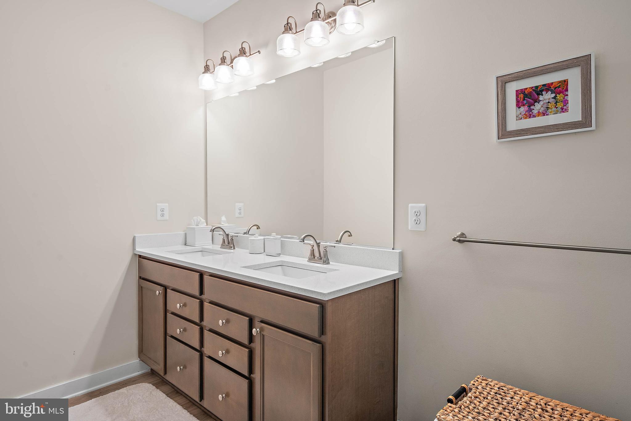 HAWTHORNE - Residential