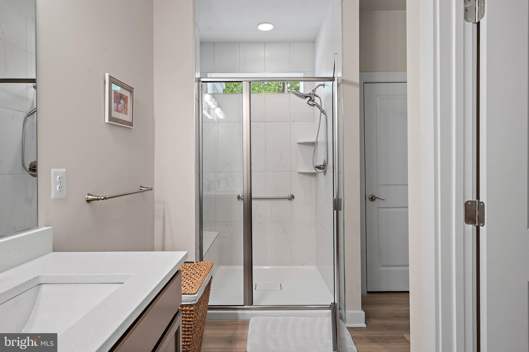 HAWTHORNE - Residential