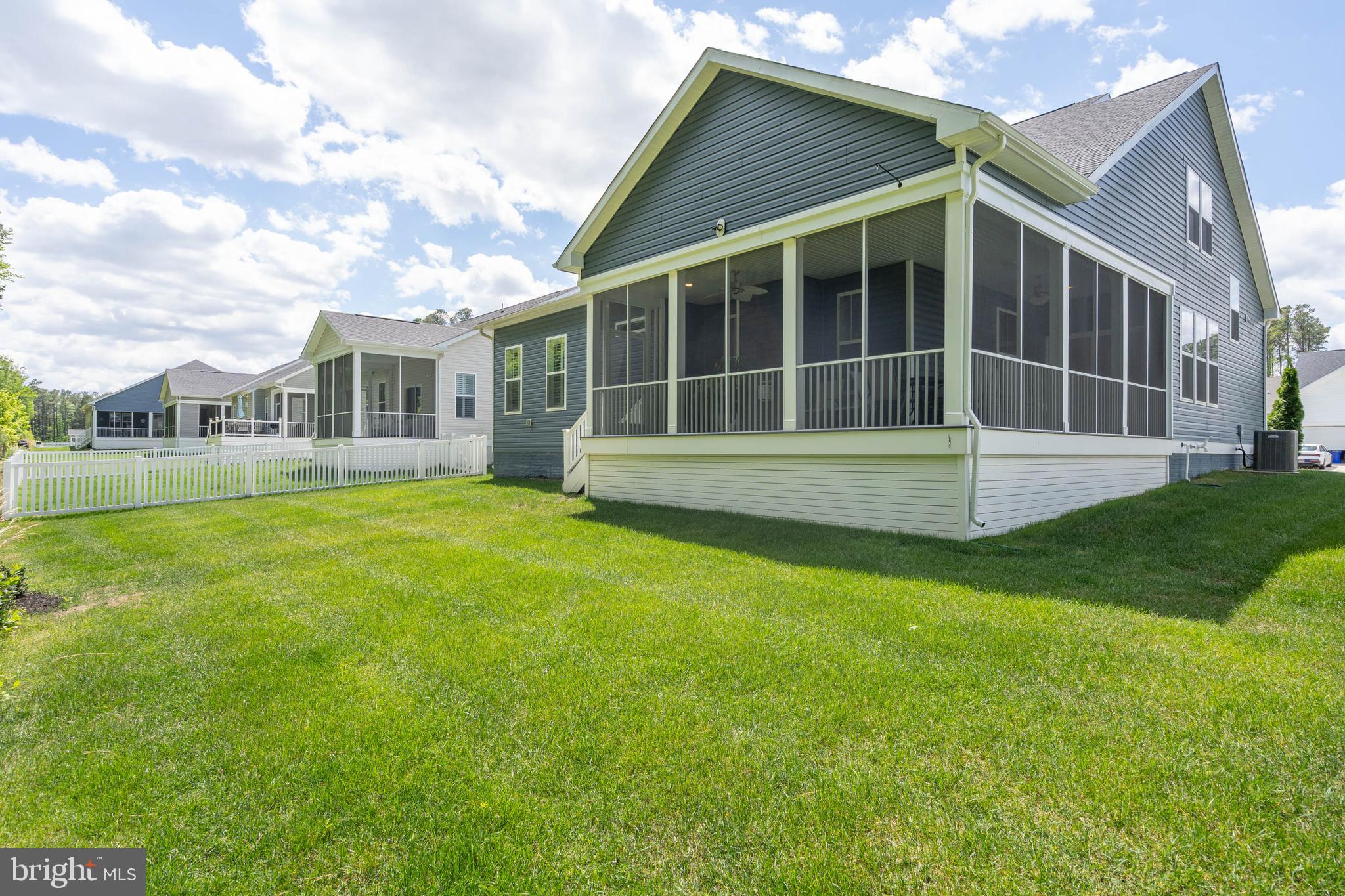 HAWTHORNE - Residential