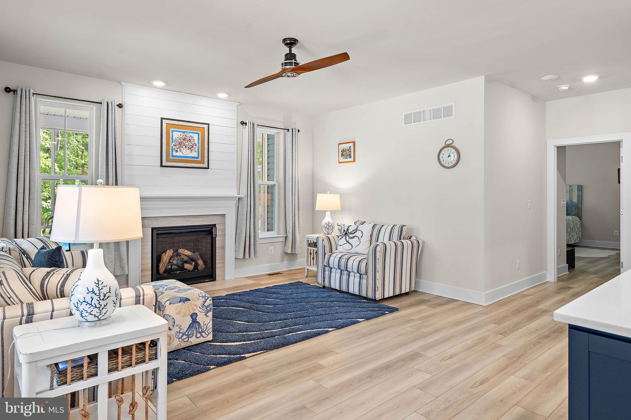 HAWTHORNE - Residential