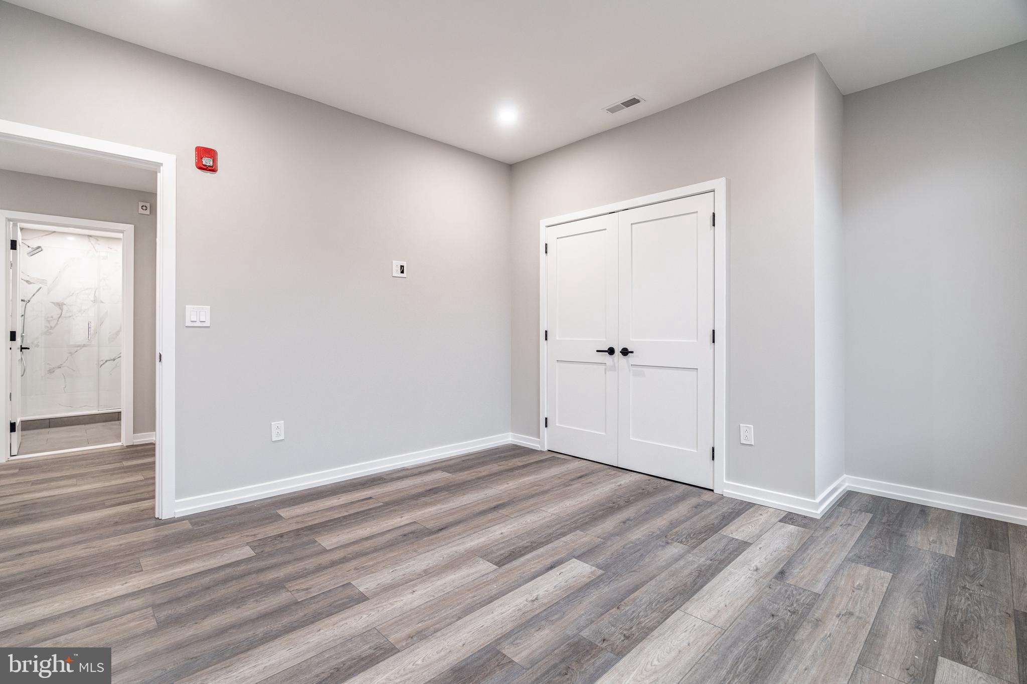 GRADUATE HOSPITAL - Residential Income