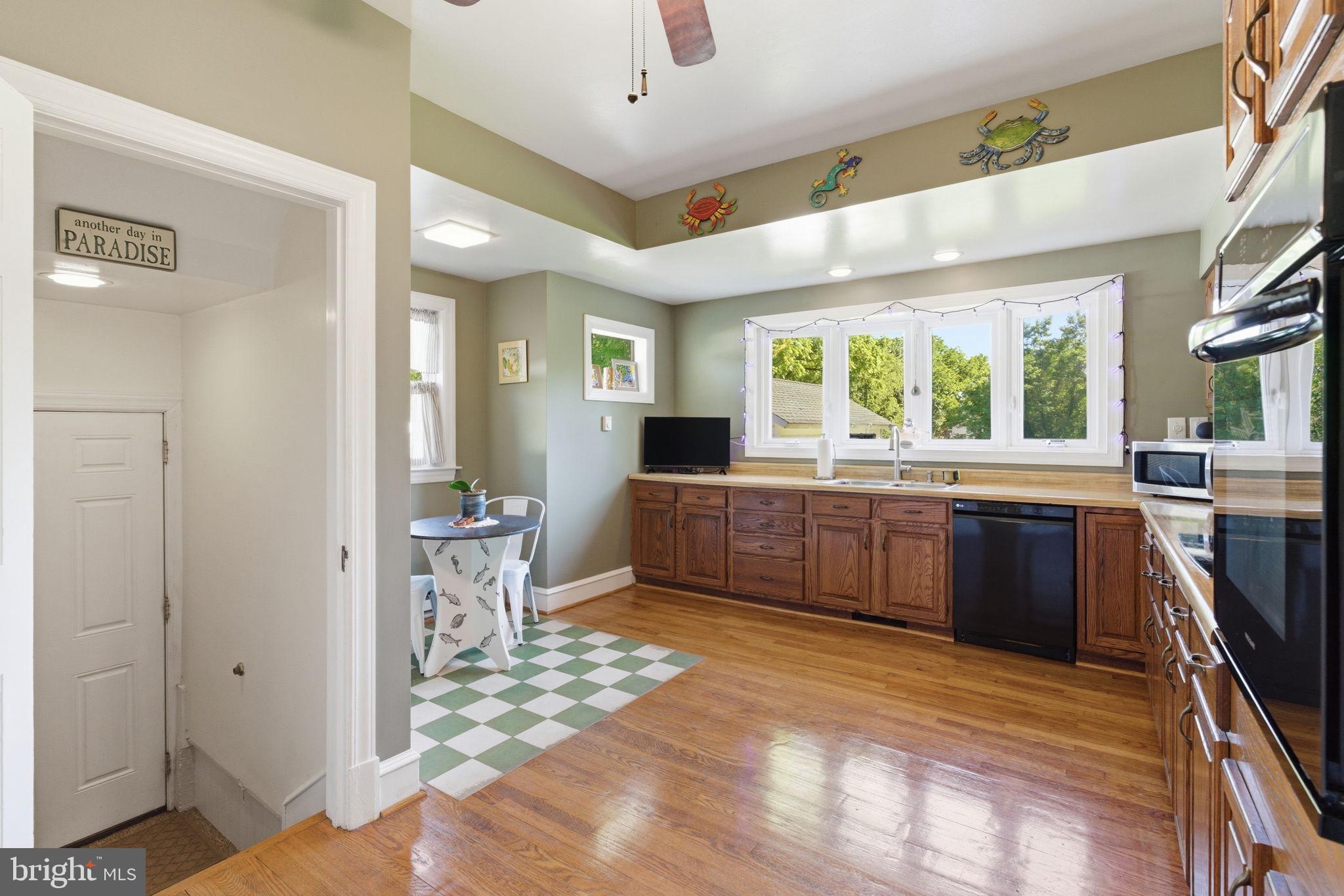 ABERDEEN HILLS - Residential