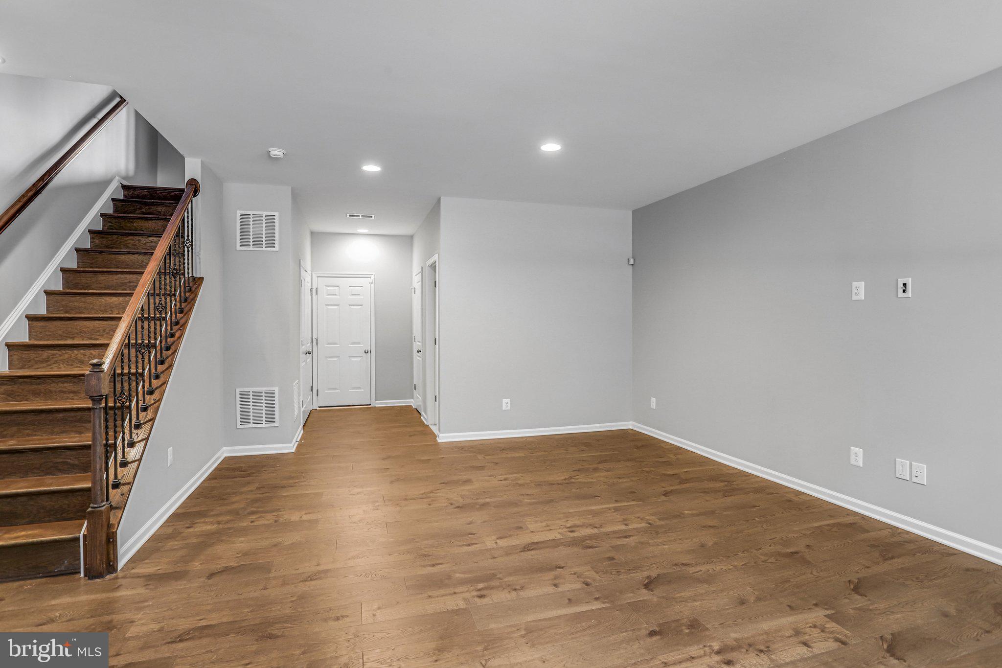 BRAMBLETON LANDBAY 3 - Residential