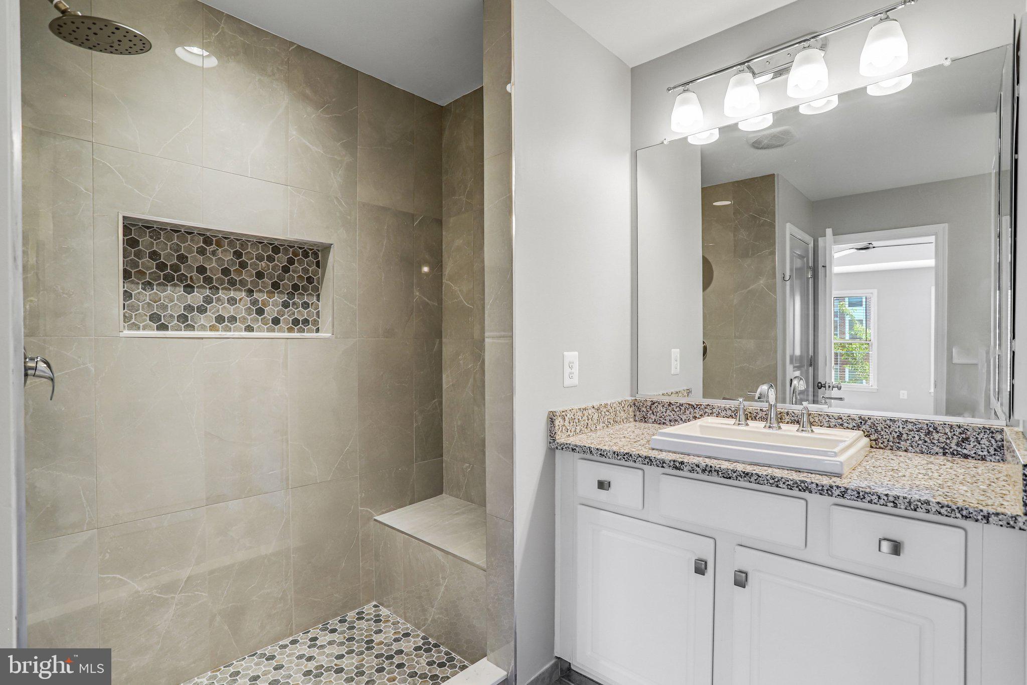 BRAMBLETON LANDBAY 3 - Residential