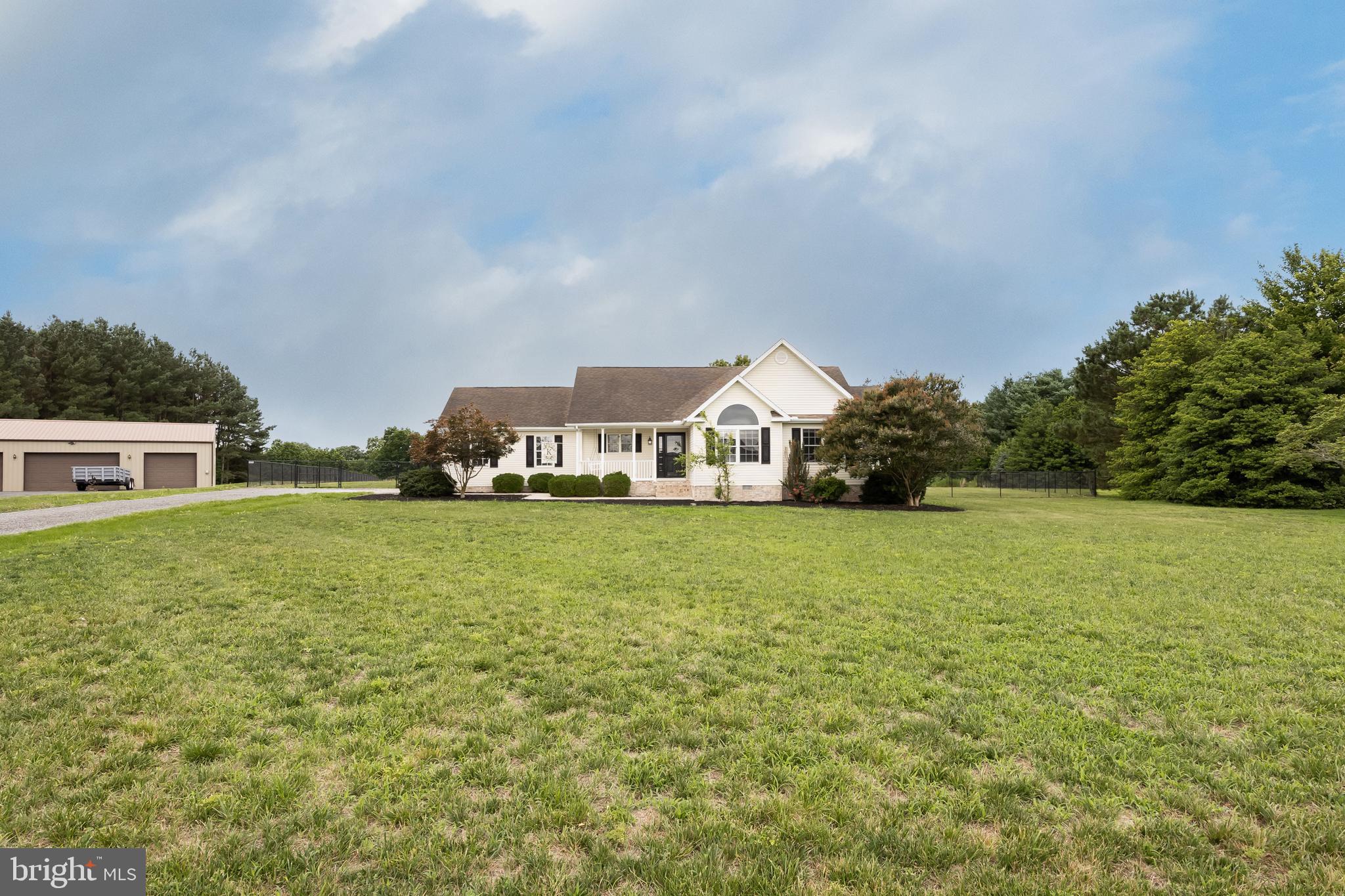 TRINITY MANOR - Residential