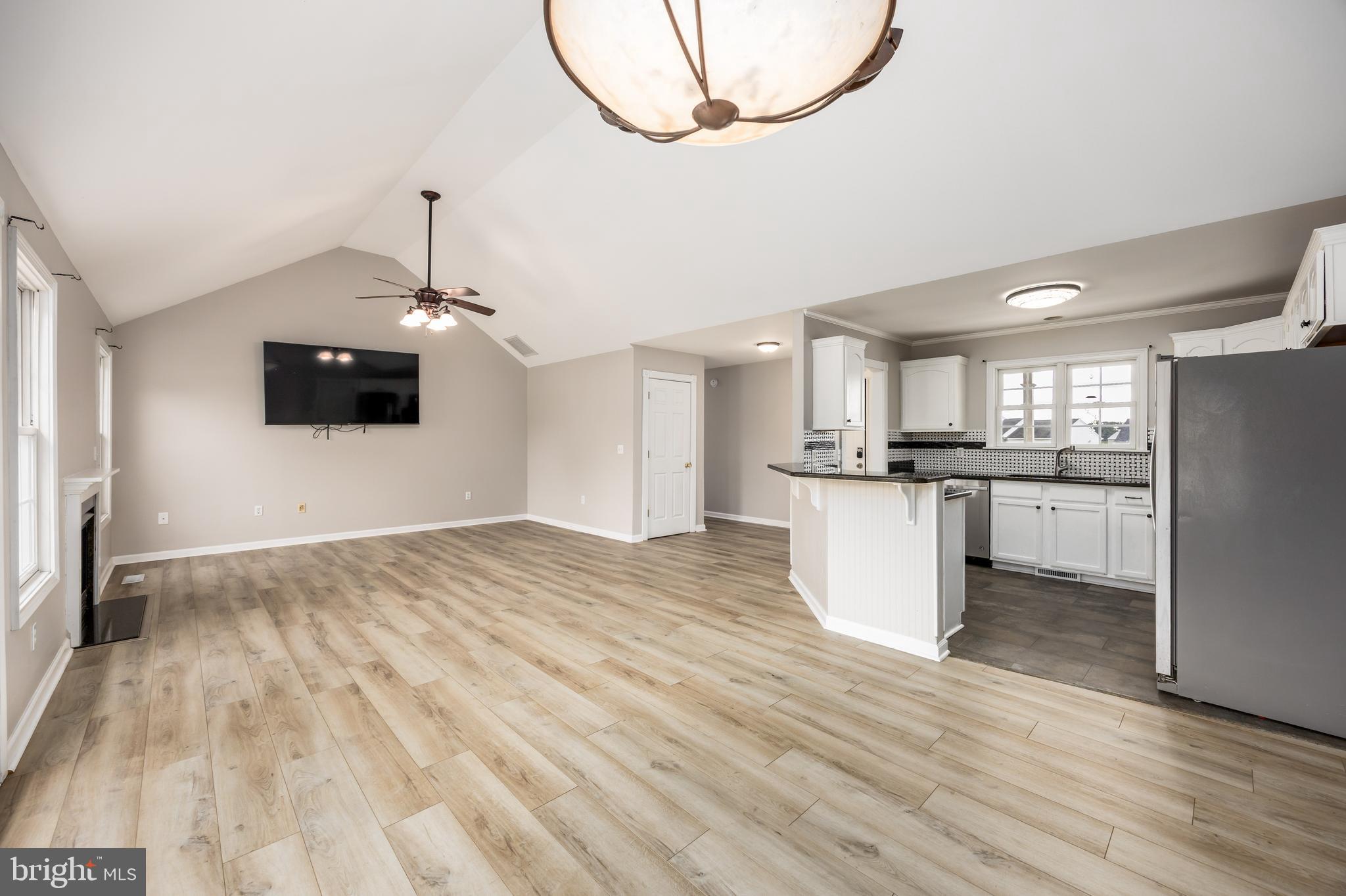 TRINITY MANOR - Residential