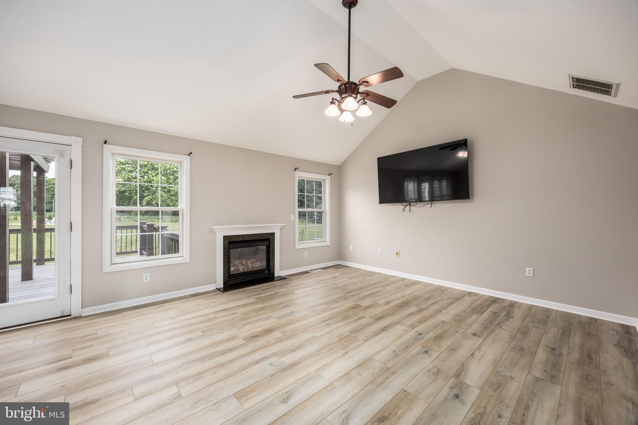 TRINITY MANOR - Residential