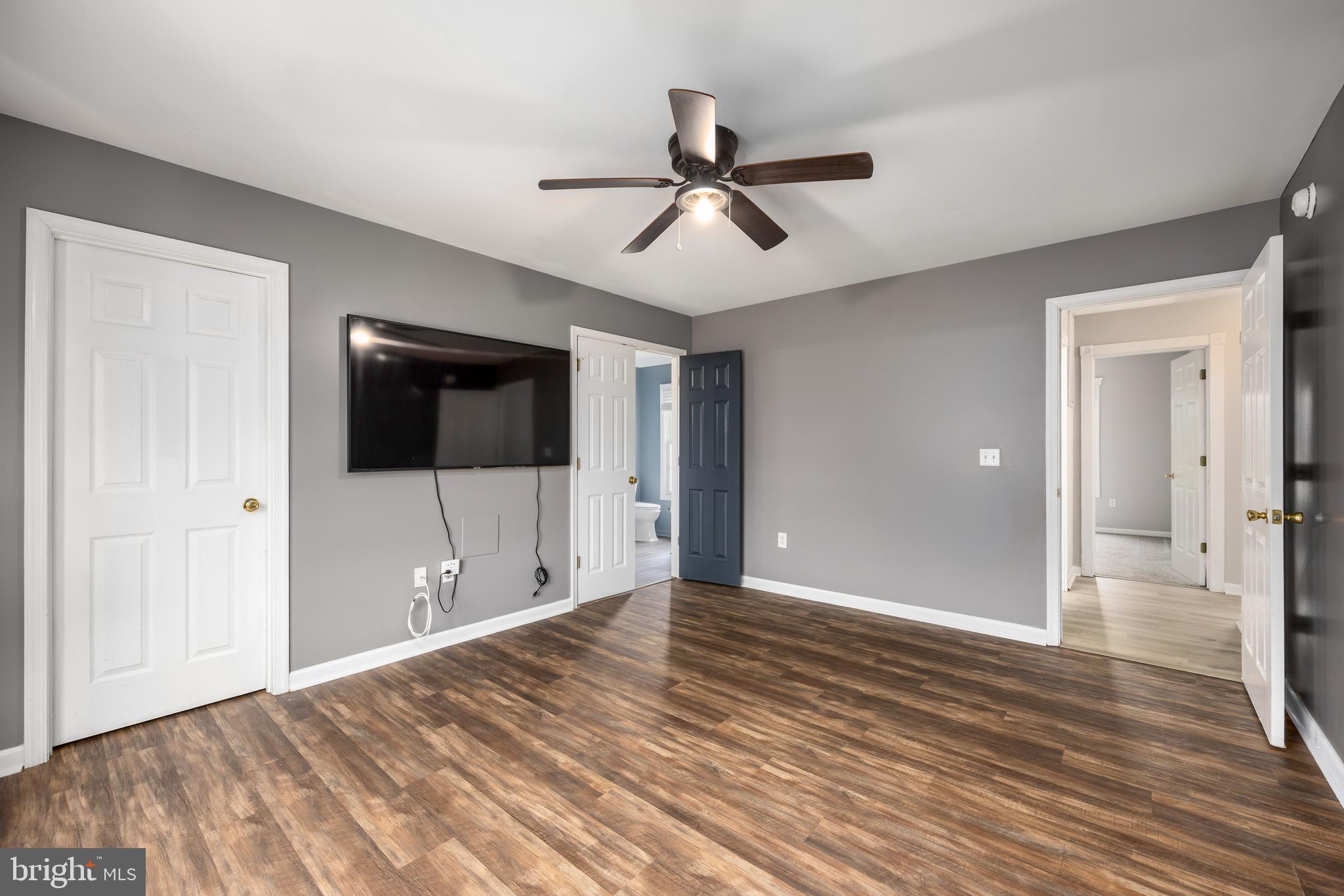 TRINITY MANOR - Residential