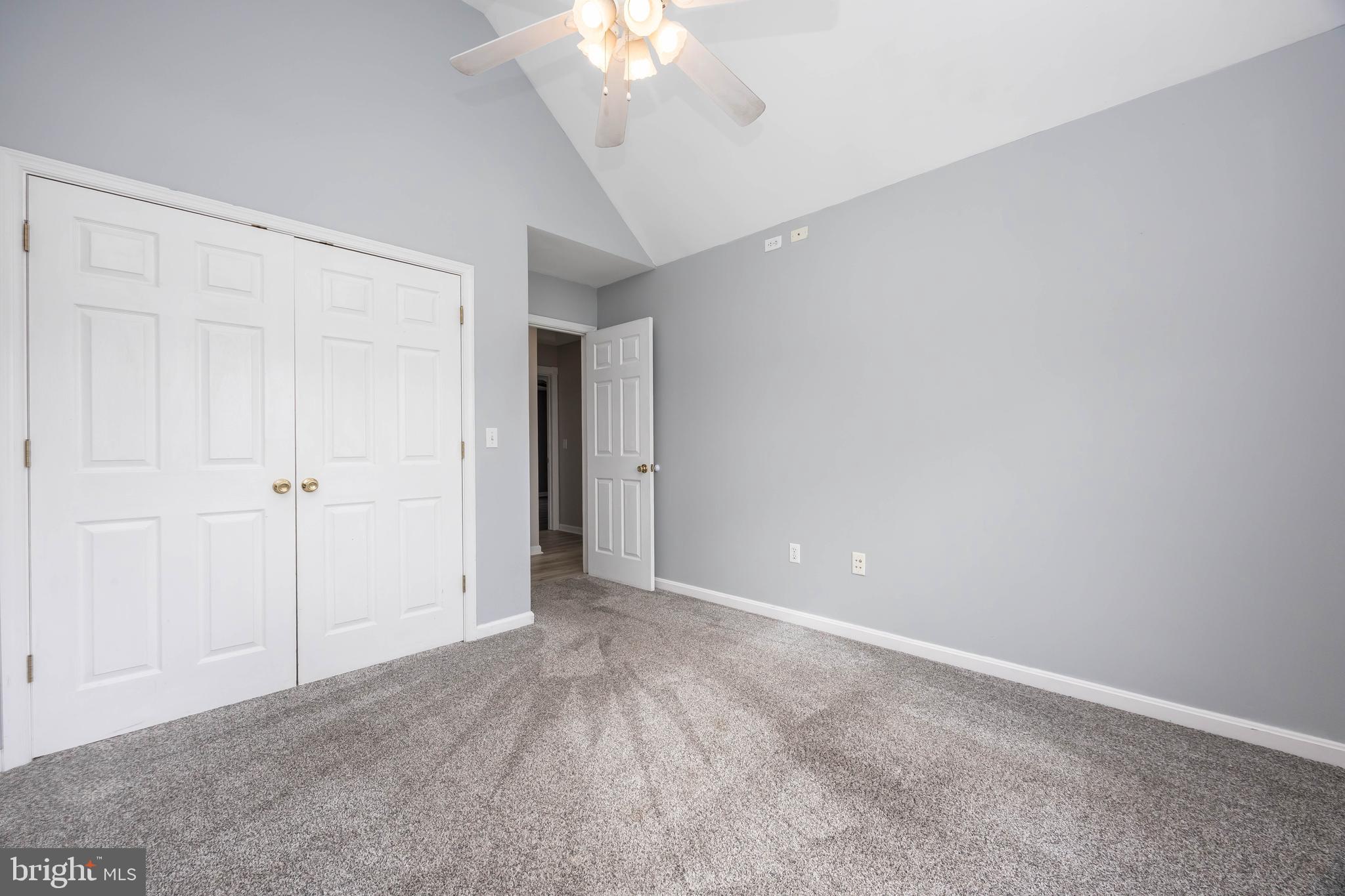 TRINITY MANOR - Residential