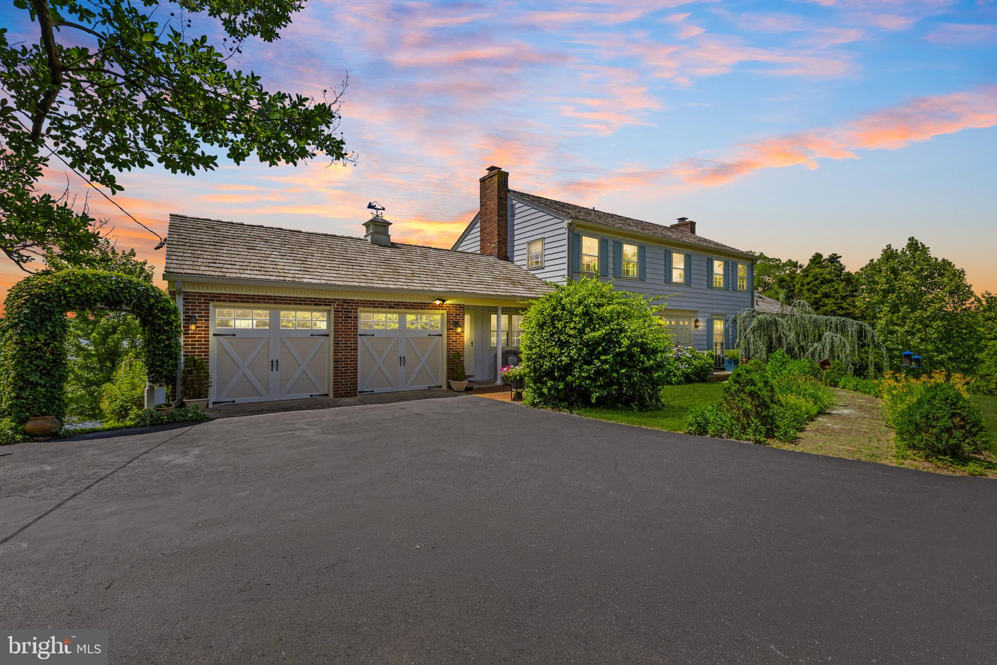 LARRIMORE'S POINT - Residential