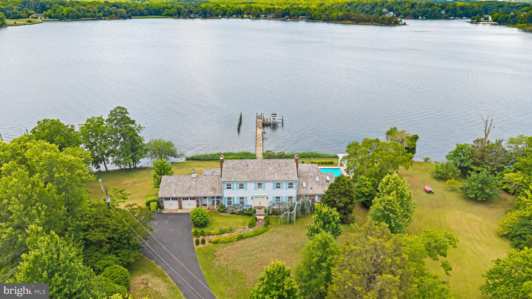LARRIMORE'S POINT - Residential