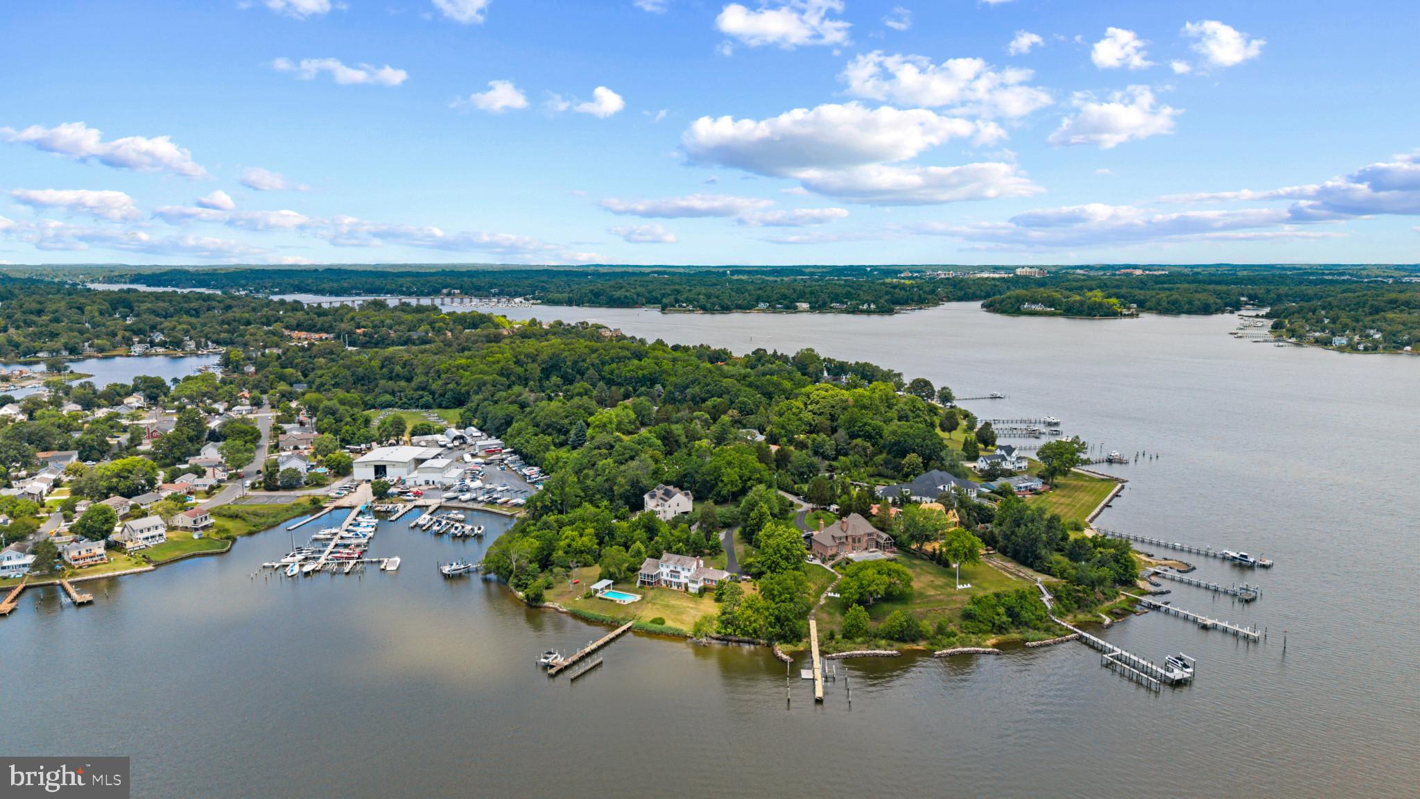 LARRIMORE'S POINT - Residential