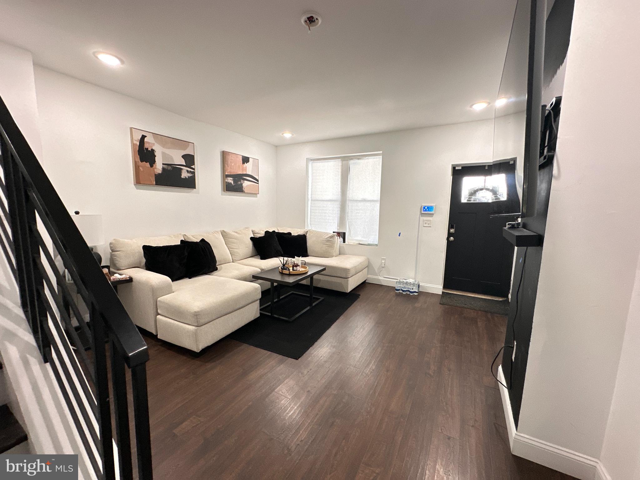 GERMANTOWN (EAST) - Residential