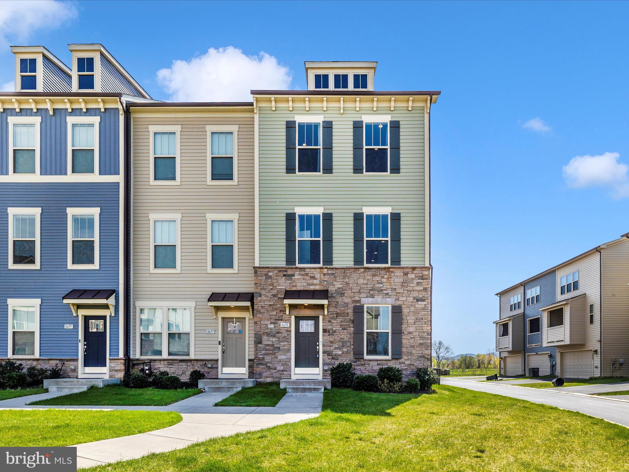 VILLAGES OF URBANA - Residential