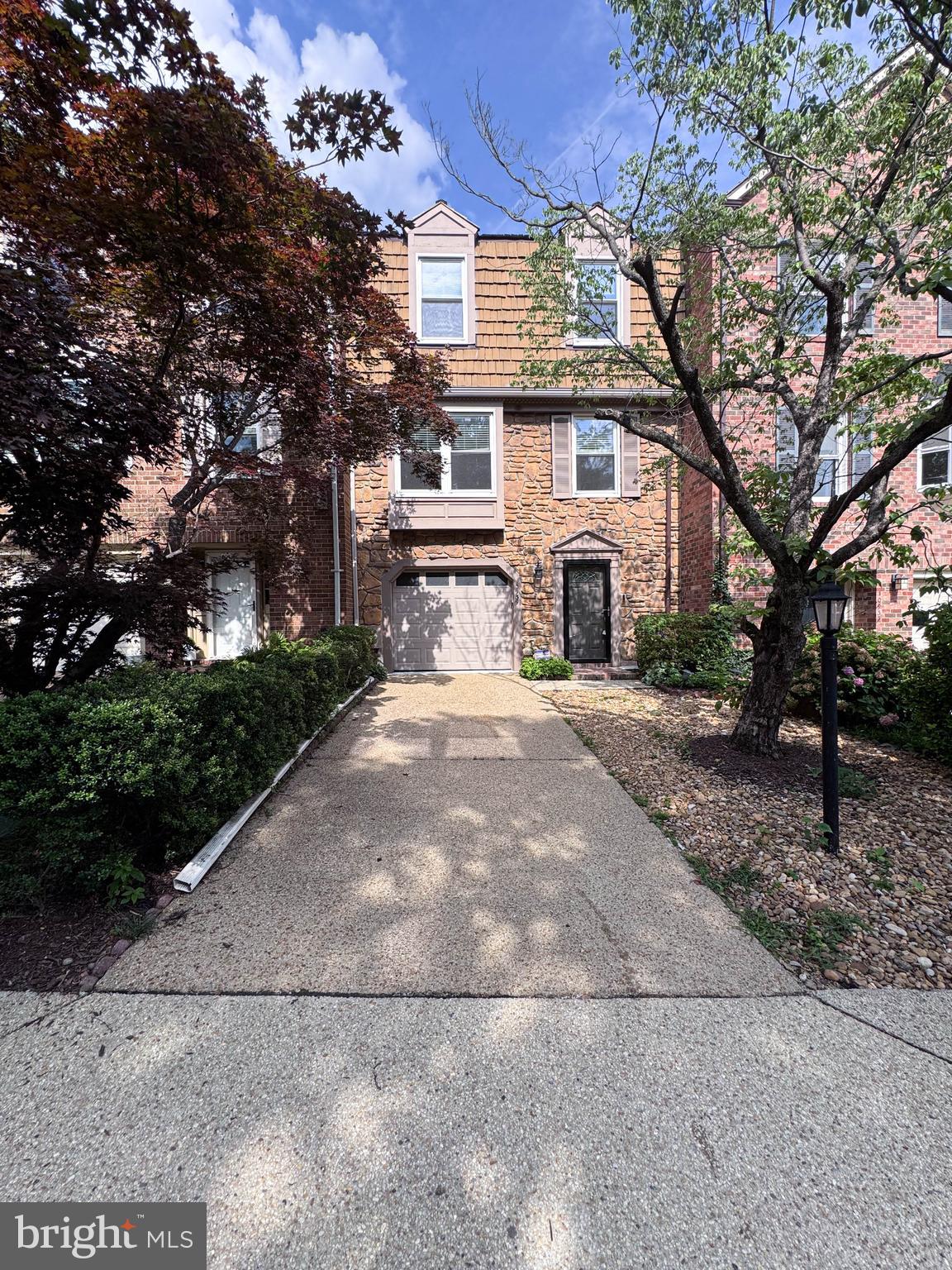 GLEN HAVEN - Residential