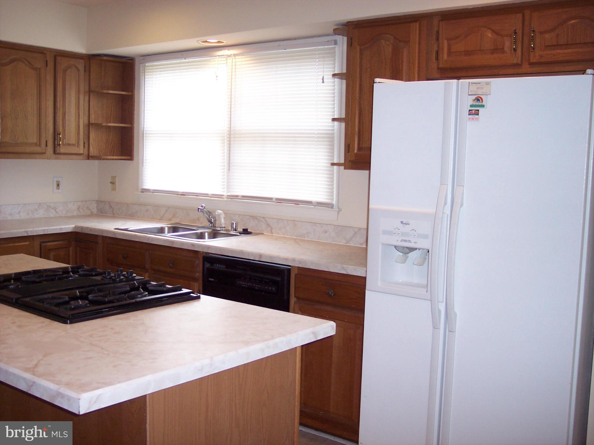 HIGHLAND MEADOWS - Residential Lease
