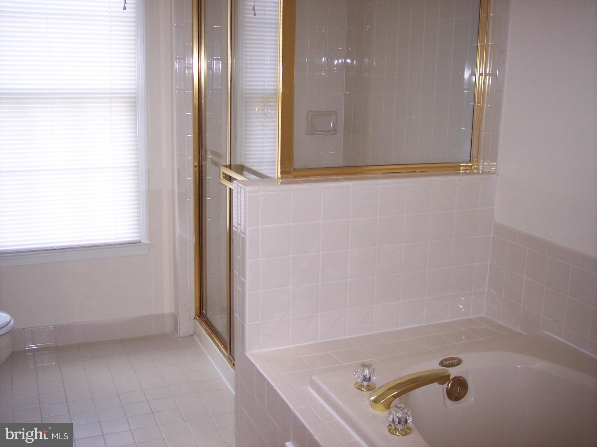 HIGHLAND MEADOWS - Residential Lease