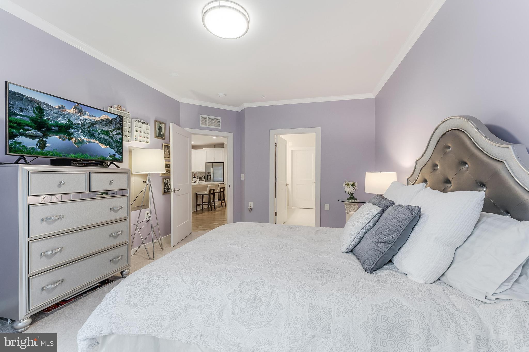 TALL OAKS - Residential