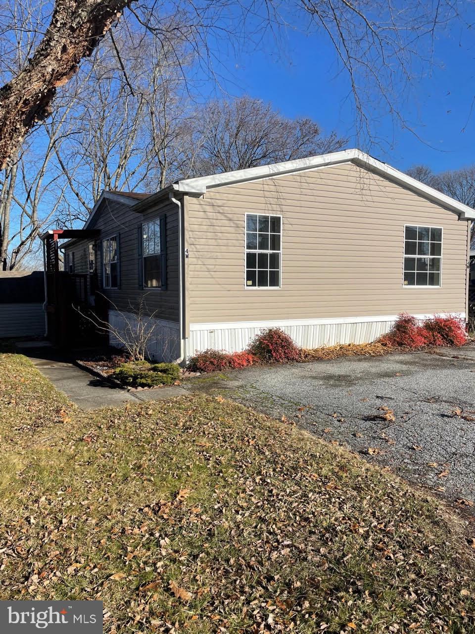 Welcome to this cozy 2004 Bedmen! Featuring 3 bedrooms, two full bathrooms in Todd Village. Master bathroom offers a soaking tub and step in shower, and walk in closet. This home has plenty of natural light, central air and gas heat. BUYER MUST apply within the admin office.
Please note the current owner has the electricity off, please plan showings accordingly. 
Trailer is being sold AS IS.