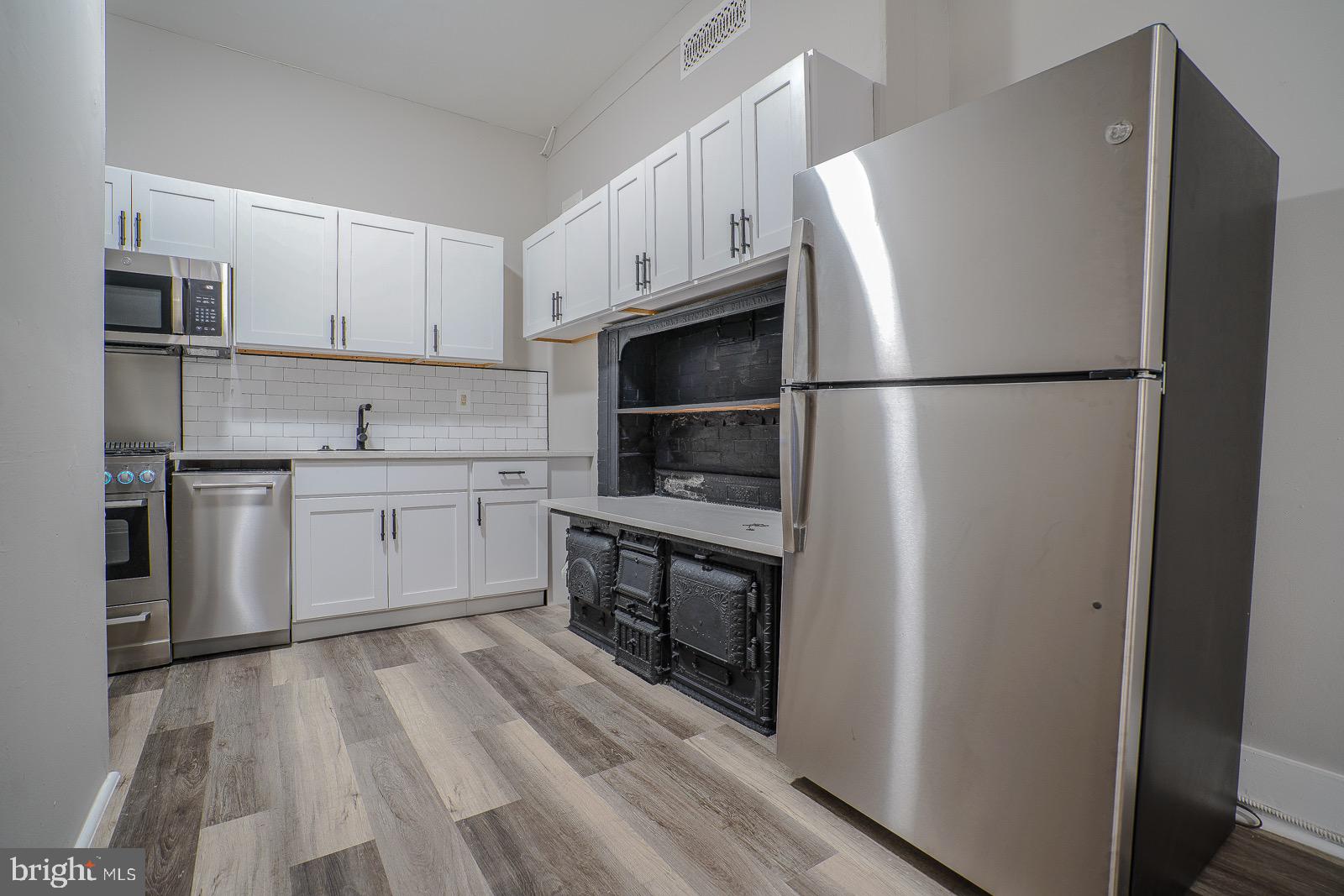 FRANCISVILLE - Residential Lease