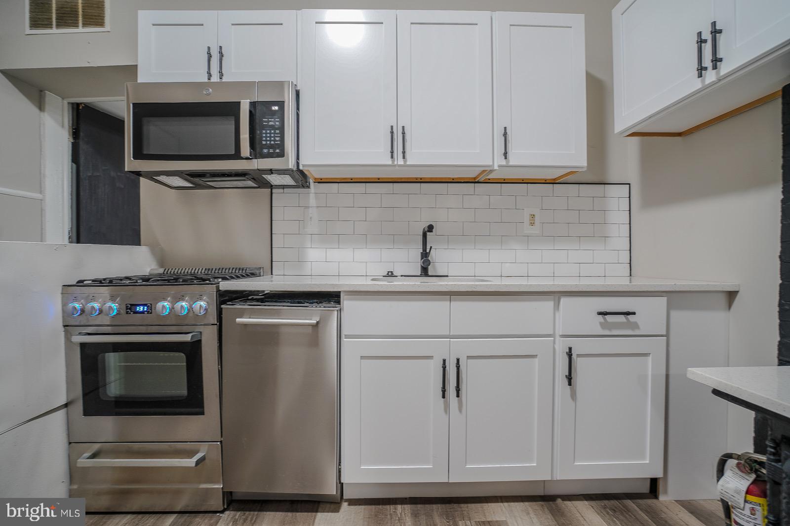 FRANCISVILLE - Residential Lease