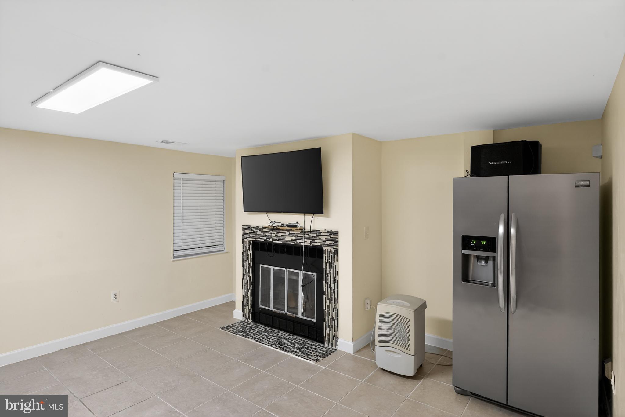 ENTERPRISE KNOLLS - Residential