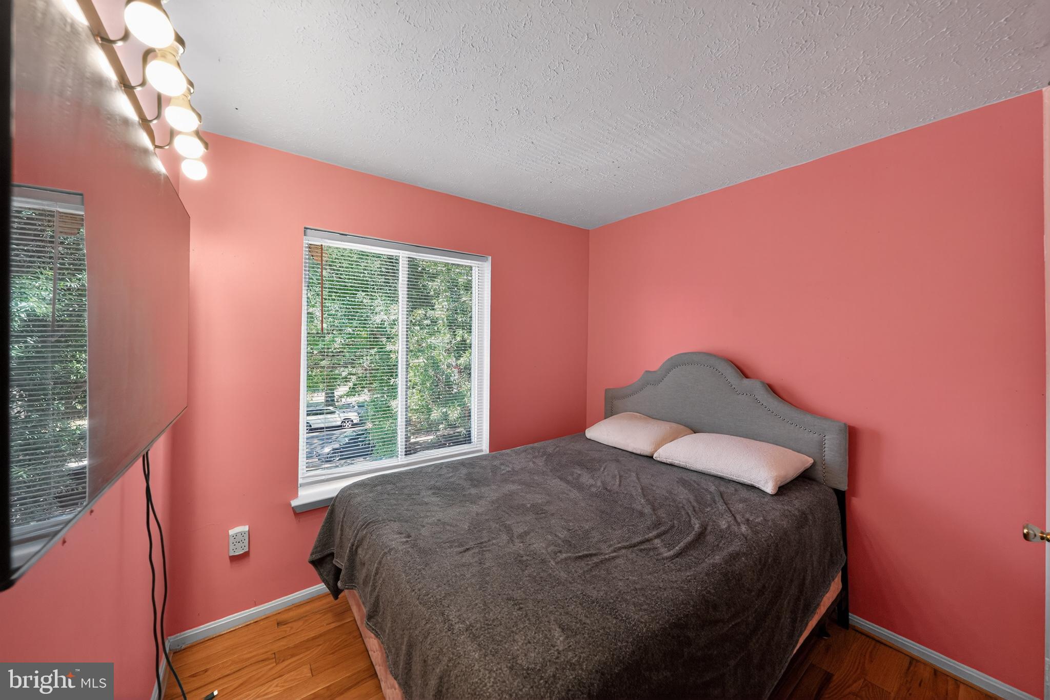 ENTERPRISE KNOLLS - Residential