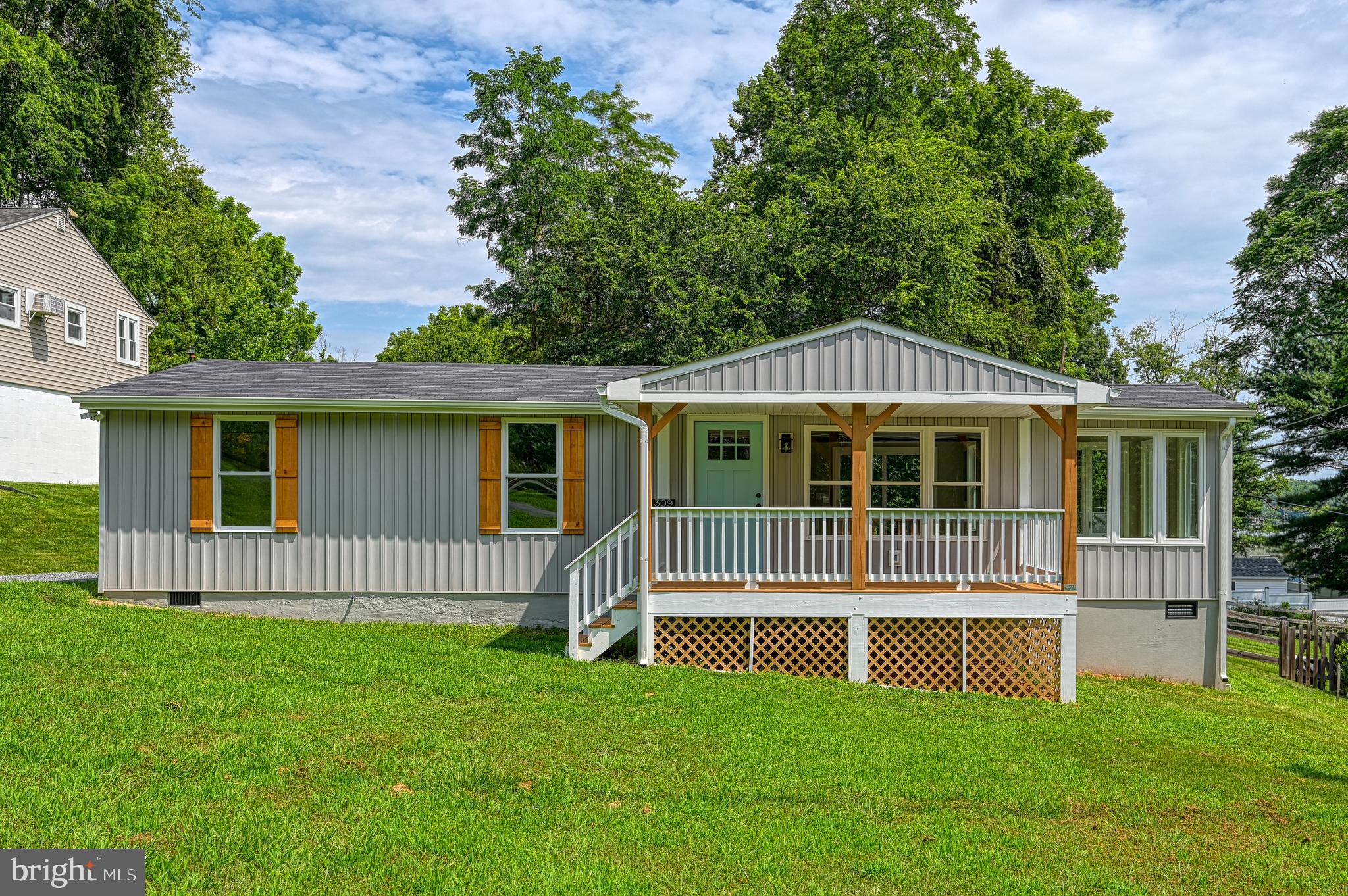 BLUE RIDGE SHORES - Residential