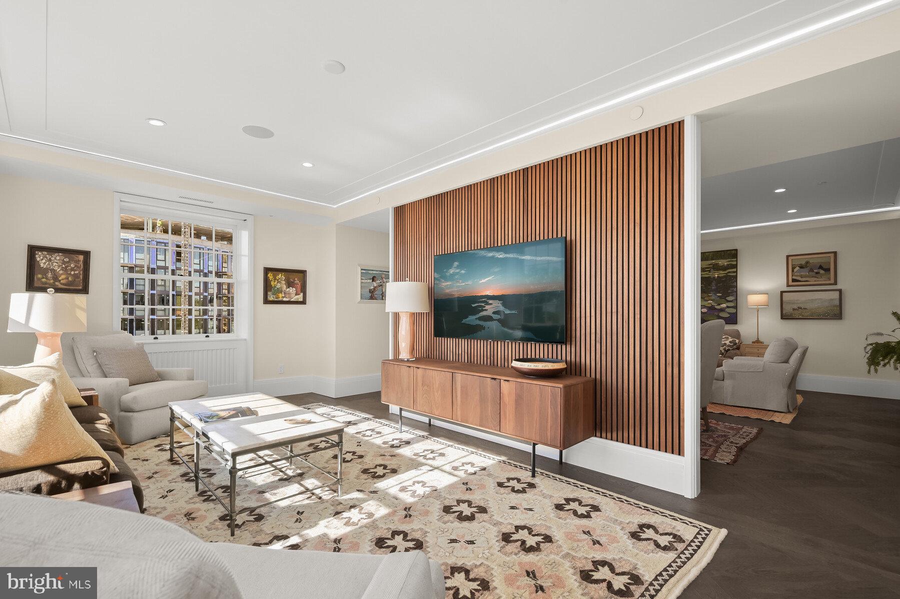 WARDMAN TOWER - Residential