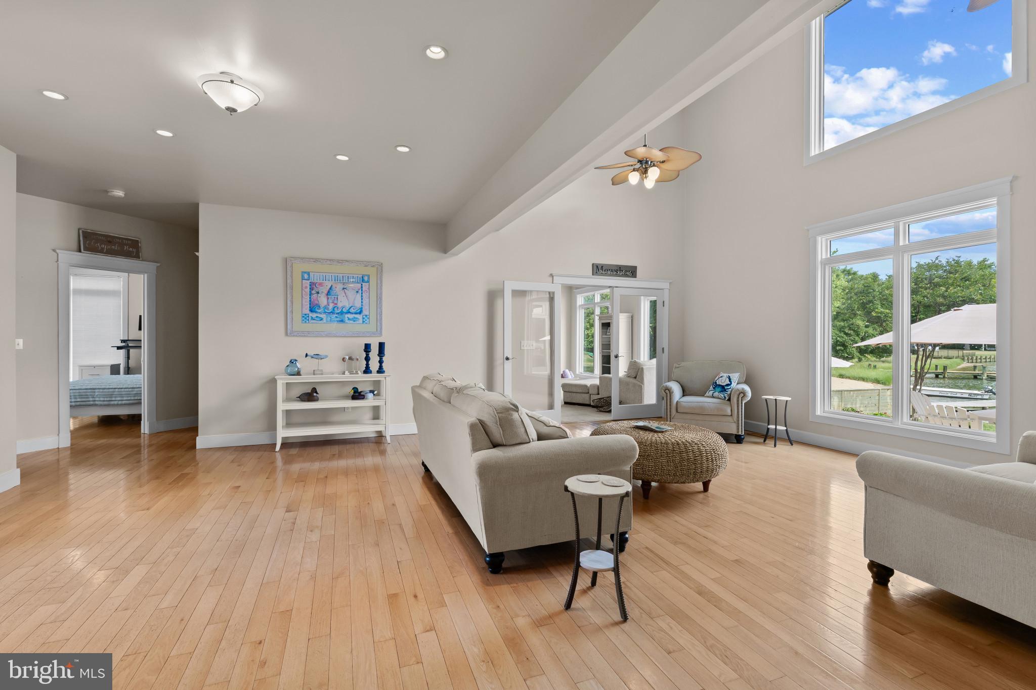 OAKWOOD - Residential