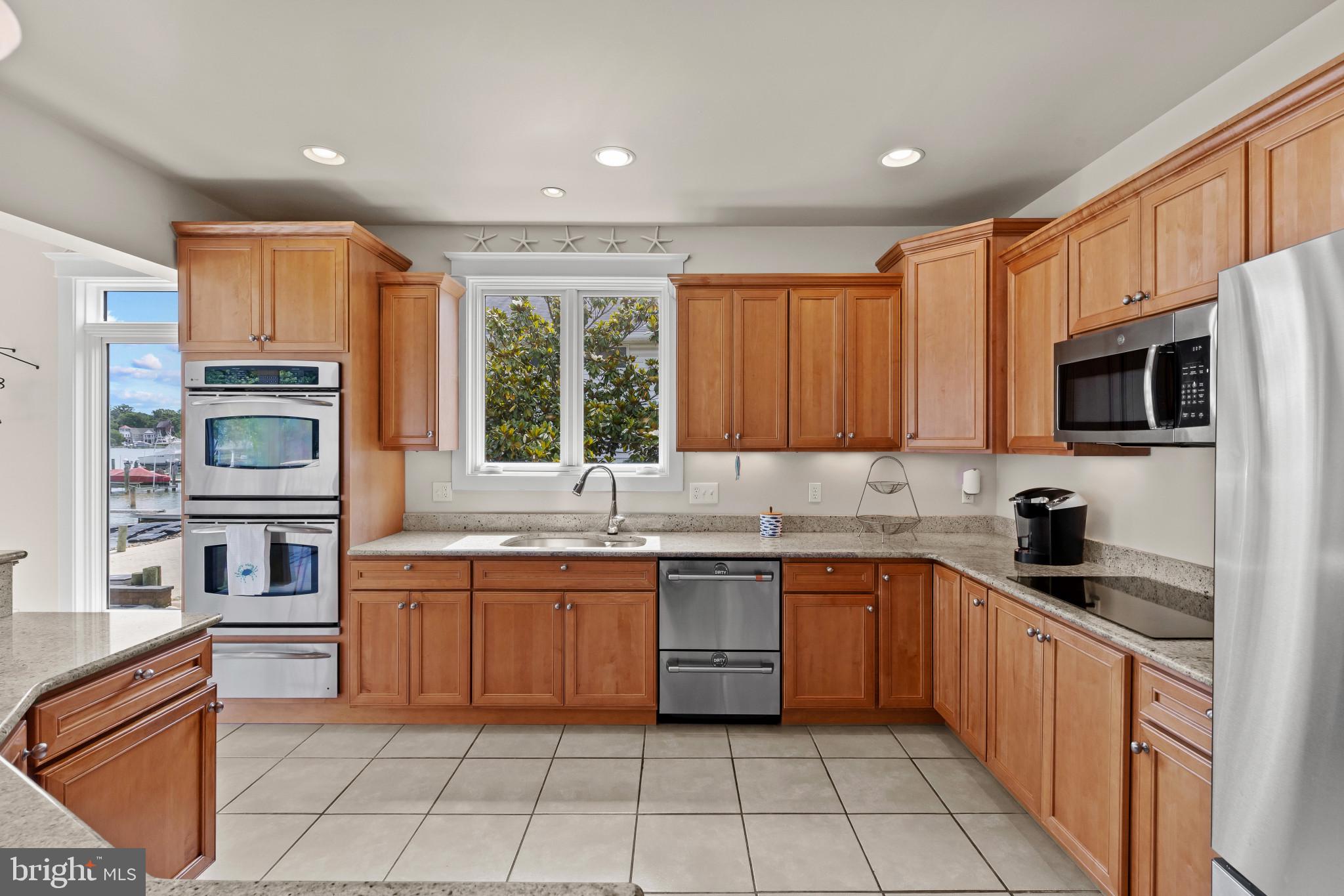 OAKWOOD - Residential