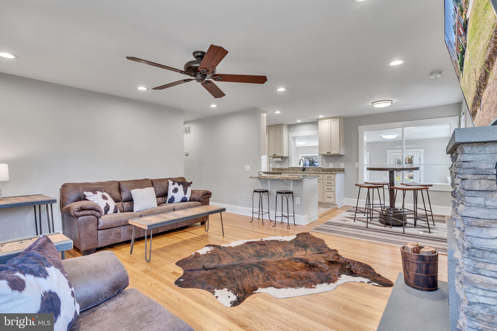 NONE  NO HOA - Residential