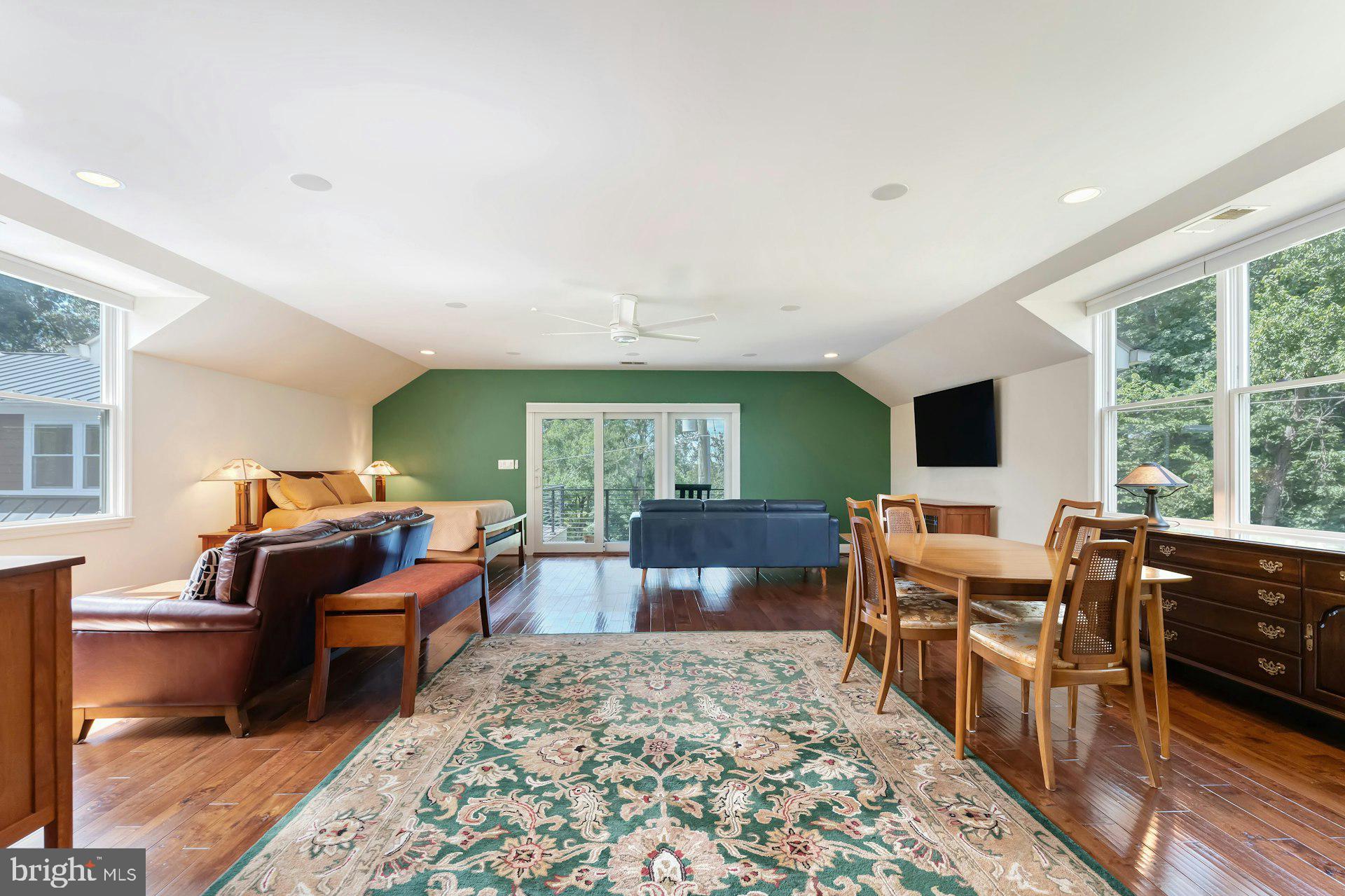 BEACON HILL - Residential