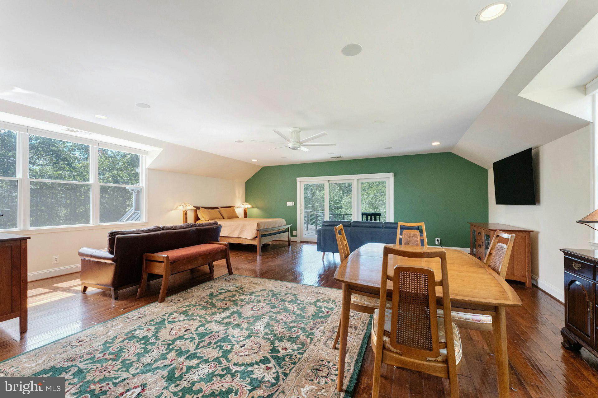 BEACON HILL - Residential