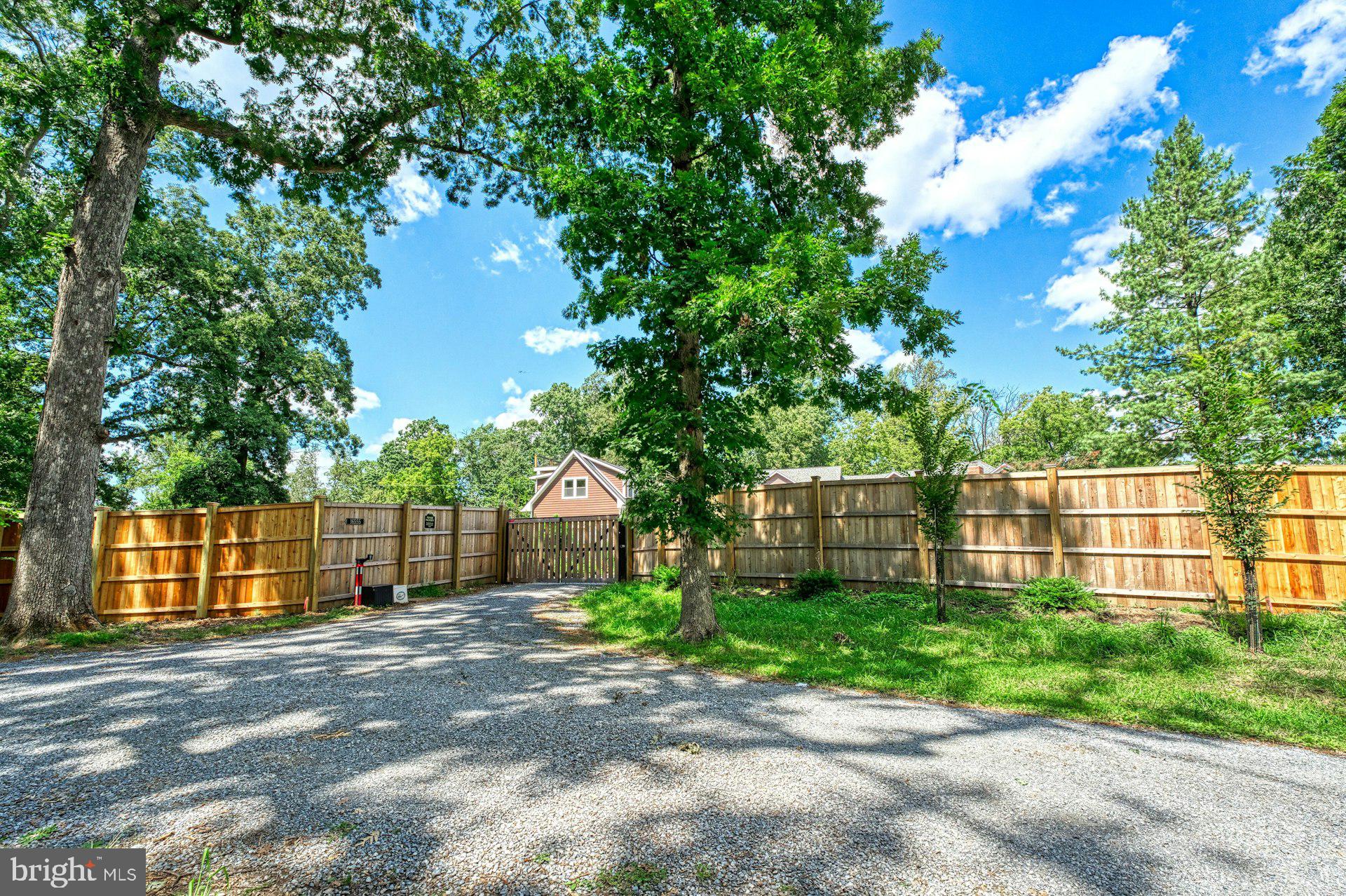 BEACON HILL - Residential