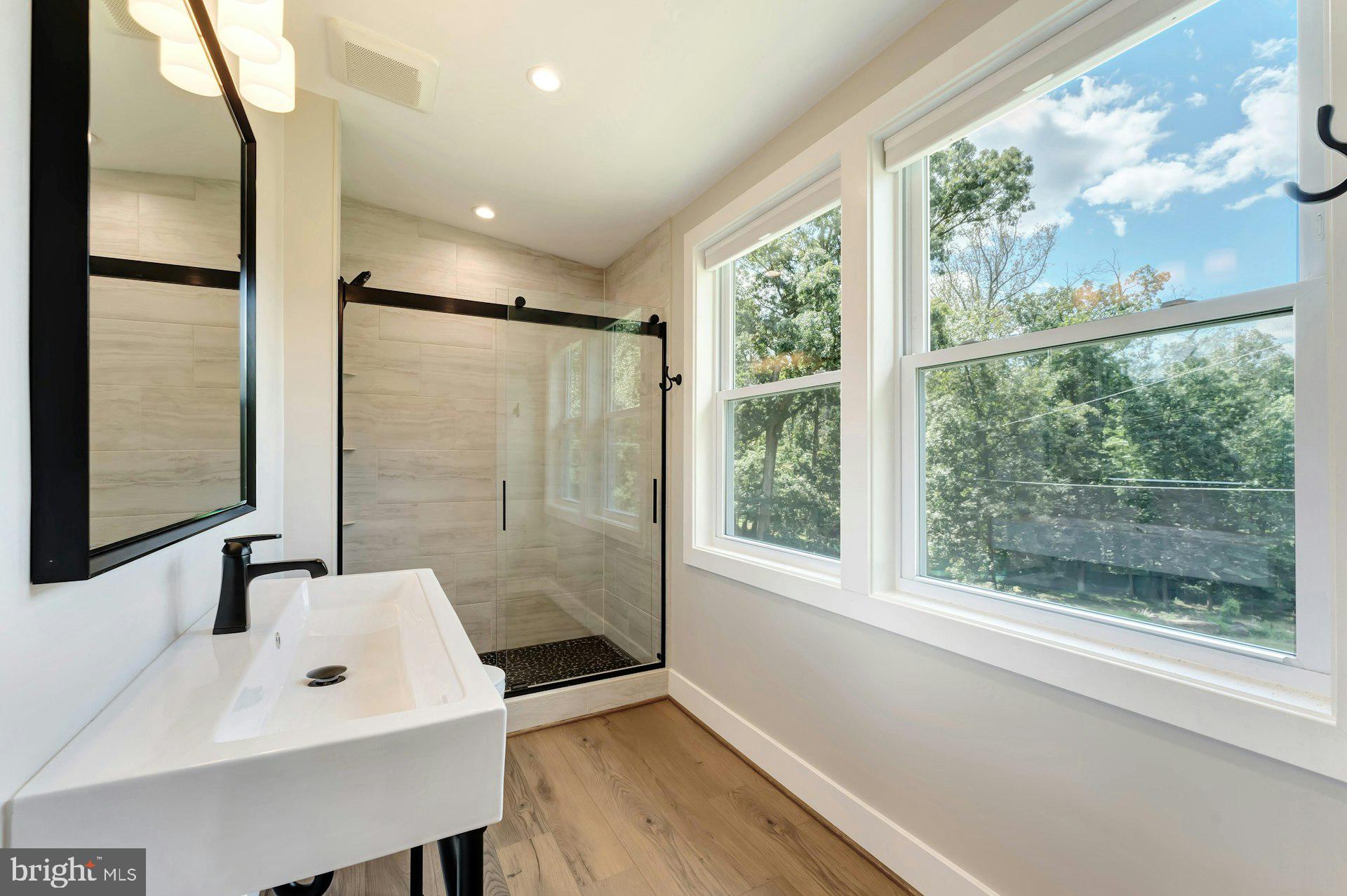 BEACON HILL - Residential