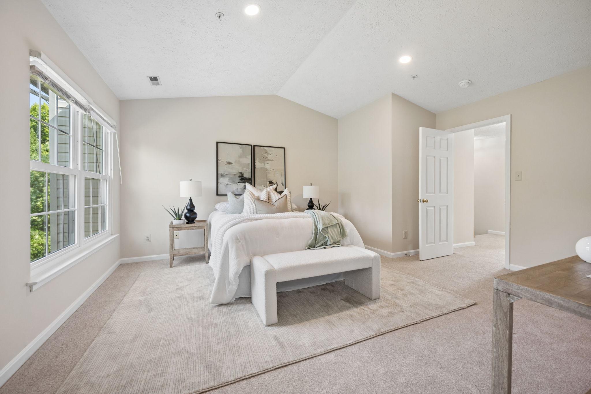 HUNTERS RUN - Residential
