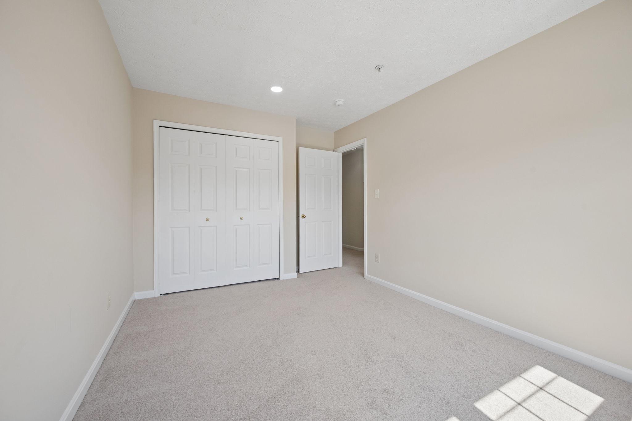 HUNTERS RUN - Residential