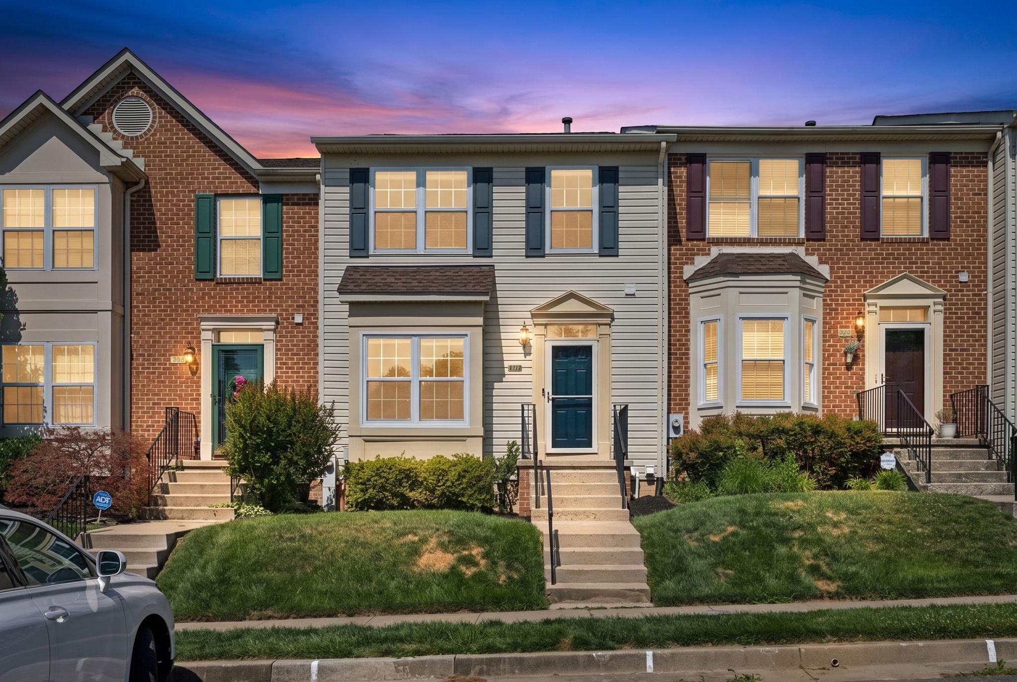 HUNTERS RUN - Residential