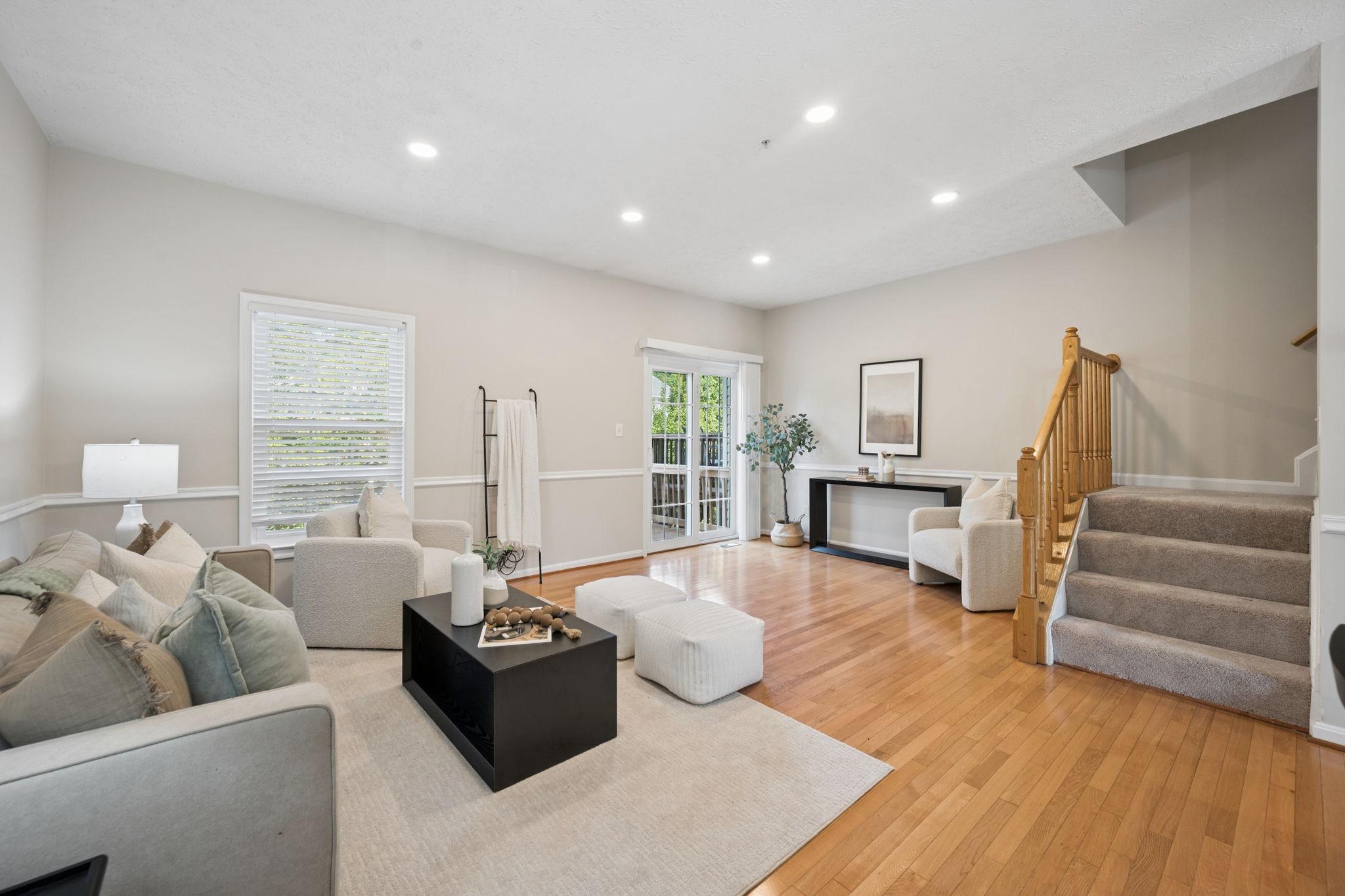 HUNTERS RUN - Residential