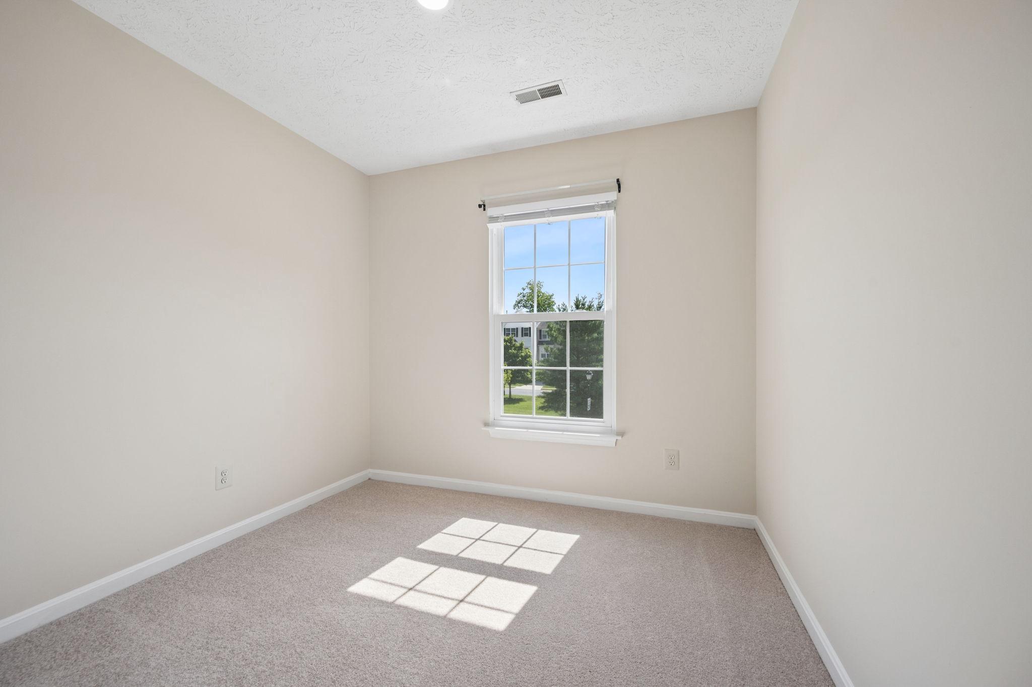 HUNTERS RUN - Residential