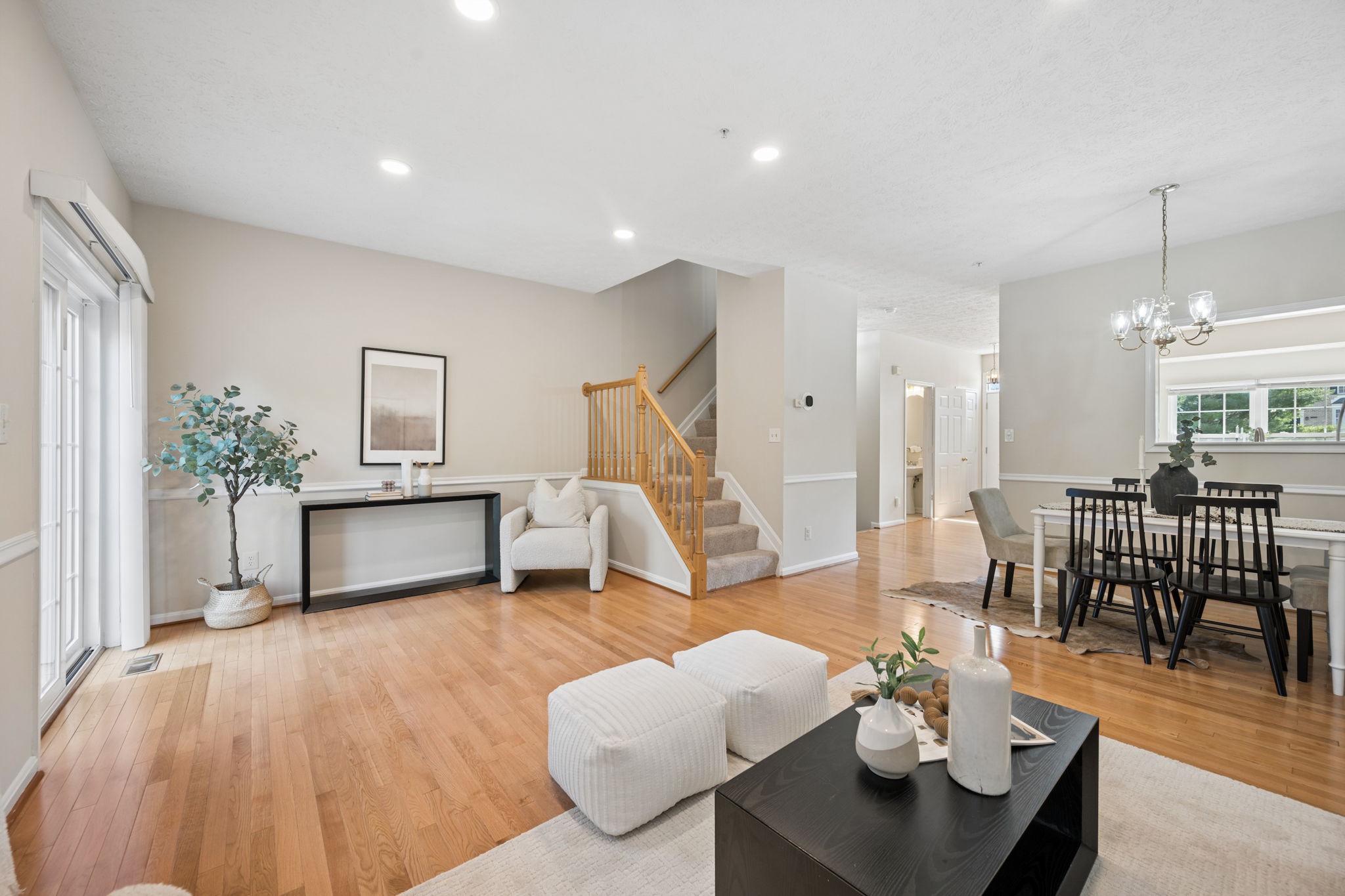 HUNTERS RUN - Residential