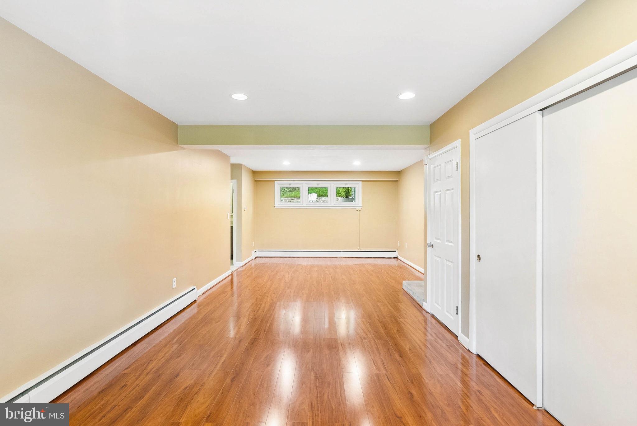 HAMPTON - Residential