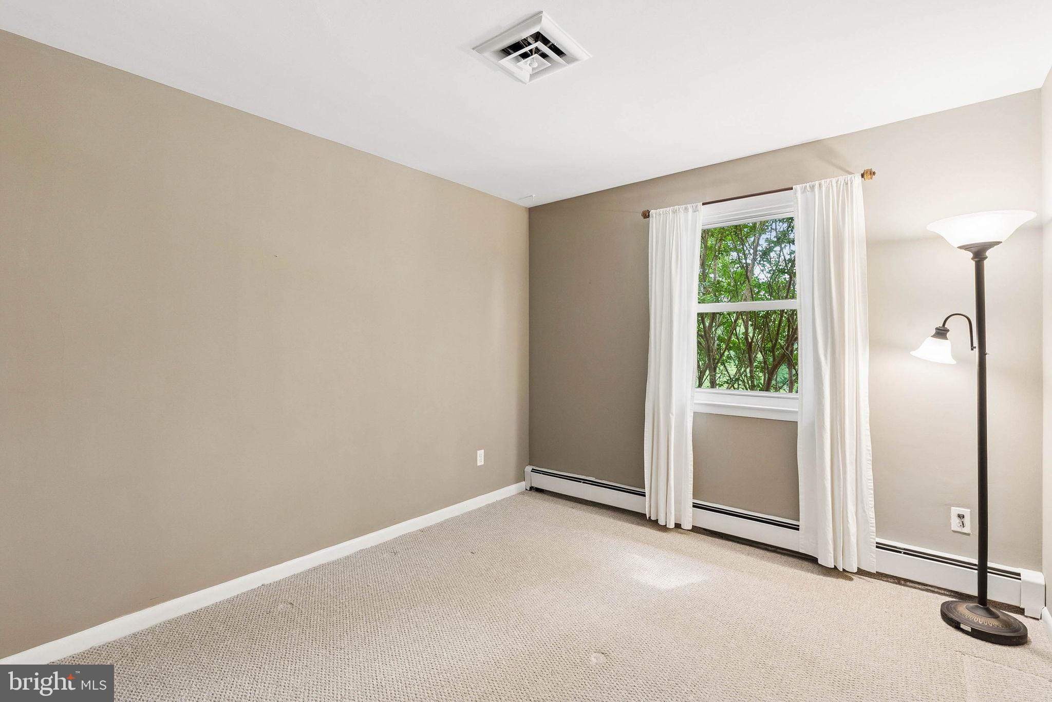 HAMPTON - Residential