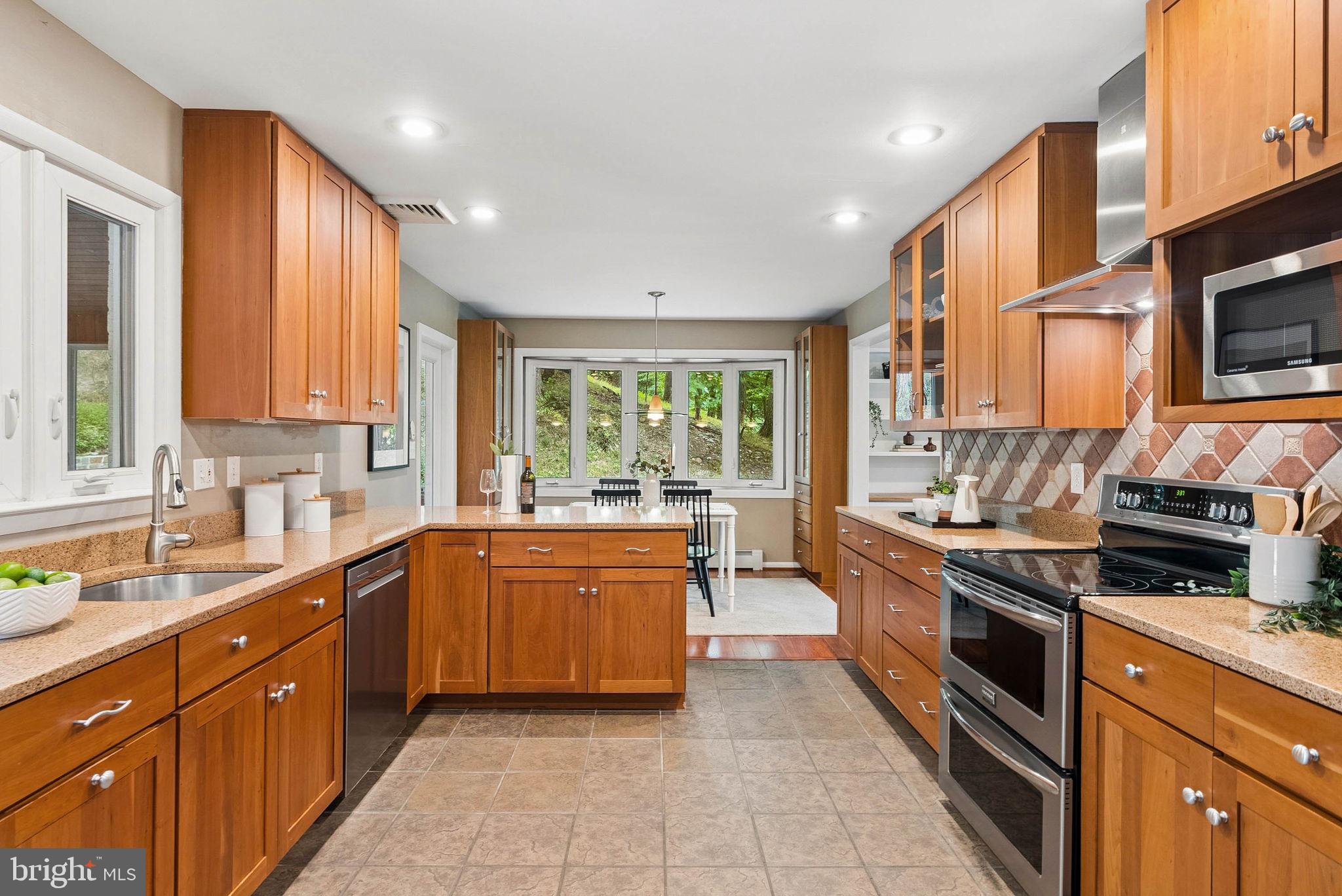 HAMPTON - Residential